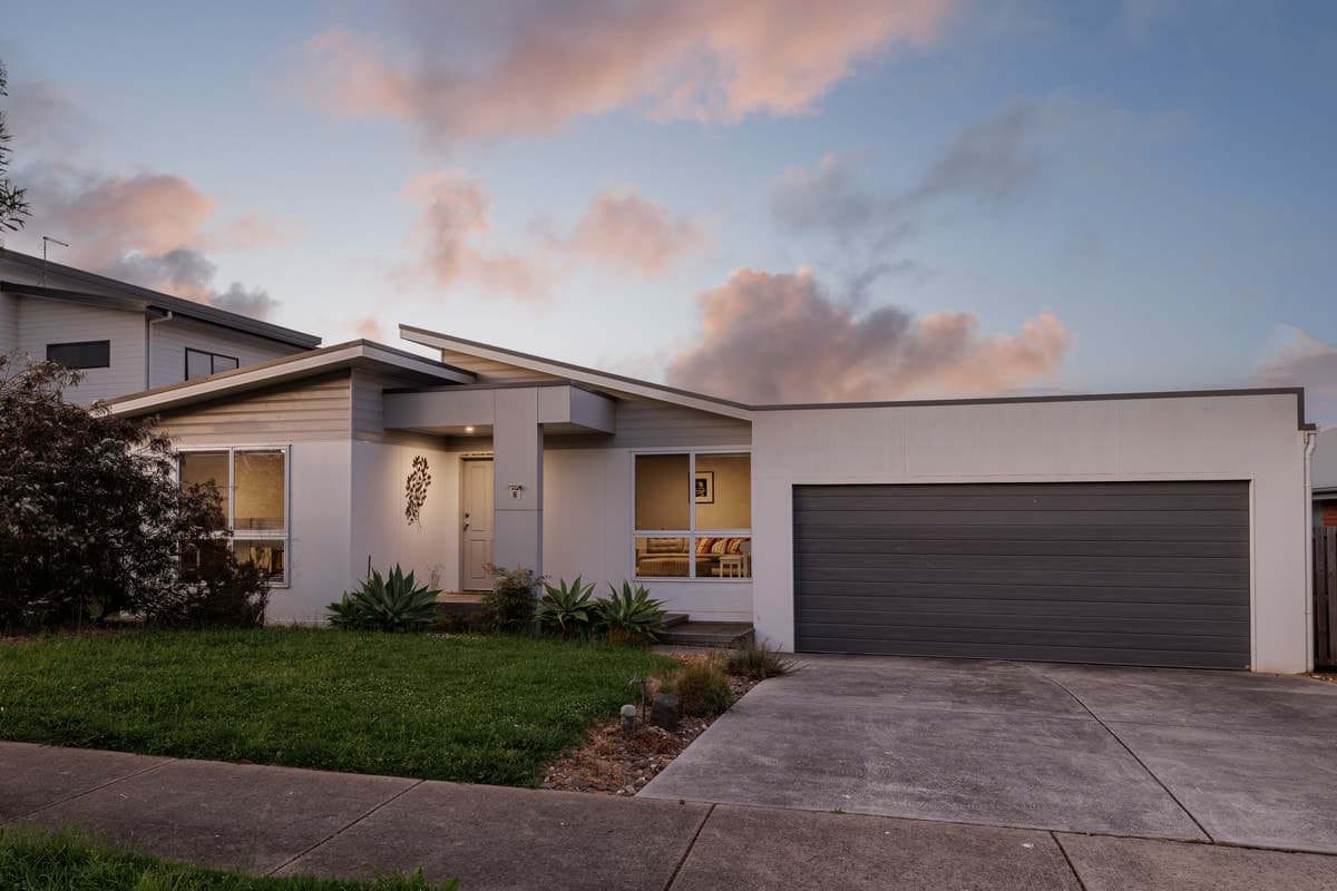 16 Echidna Grove, Cowes VIC 3922, Cowes - Image 1