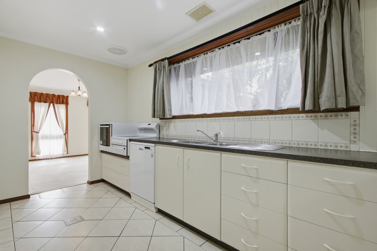60 Crinigan Road, Morwell VIC 3840, Morwell - Thumbnail 4