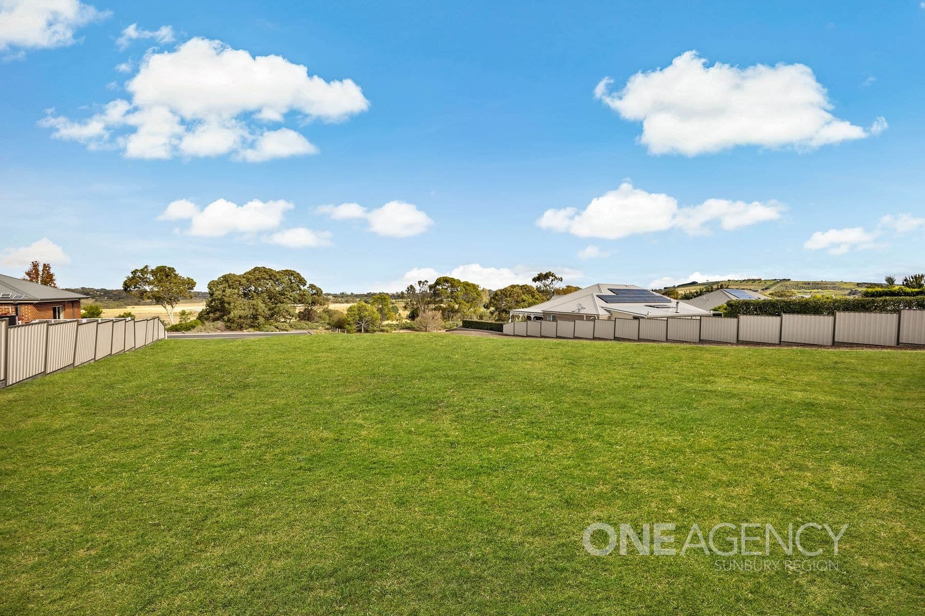 13 Kenthill Court, Sunbury, Sunbury - Thumbnail 3