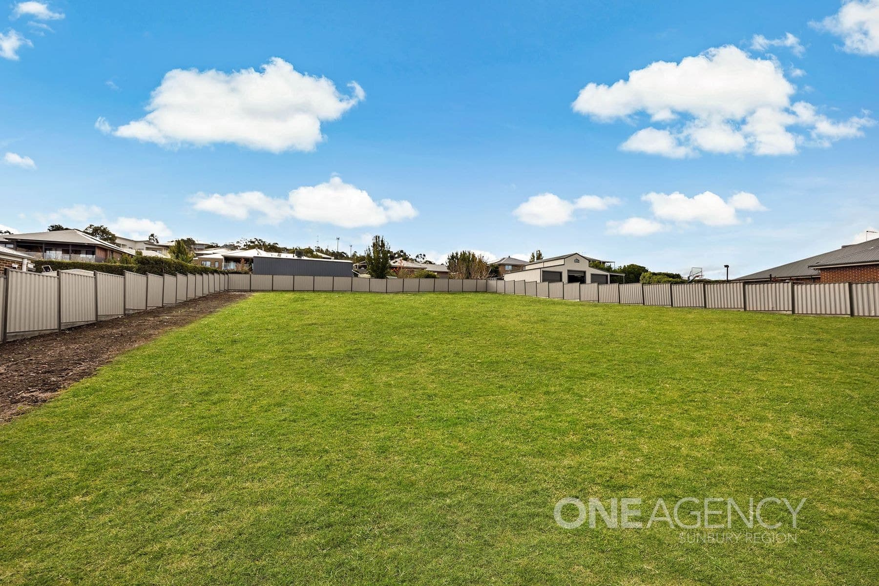 13 Kenthill Court, Sunbury, Sunbury - Thumbnail 4