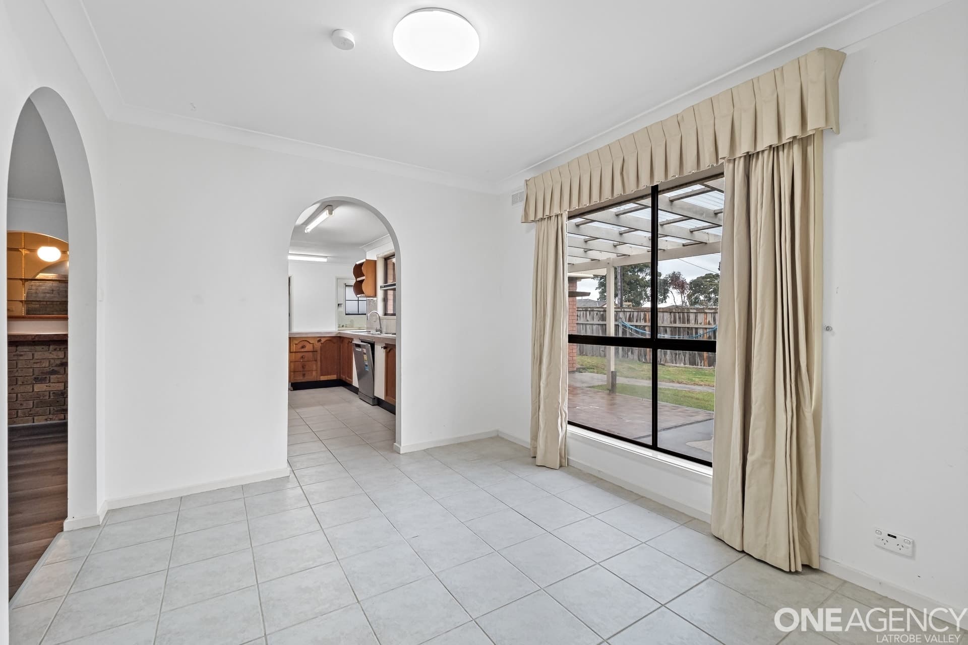 2 Canterbury Way, Churchill, Churchill - Thumbnail 4