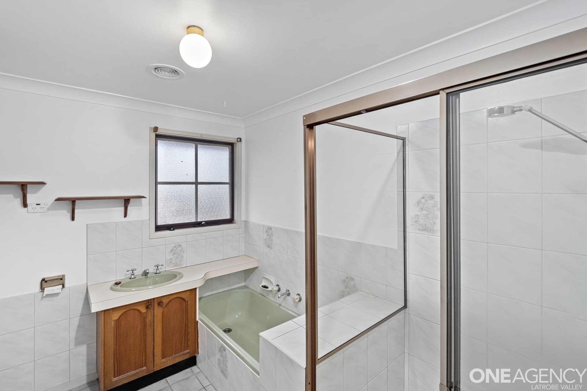2 Canterbury Way, Churchill, Churchill - Thumbnail 6