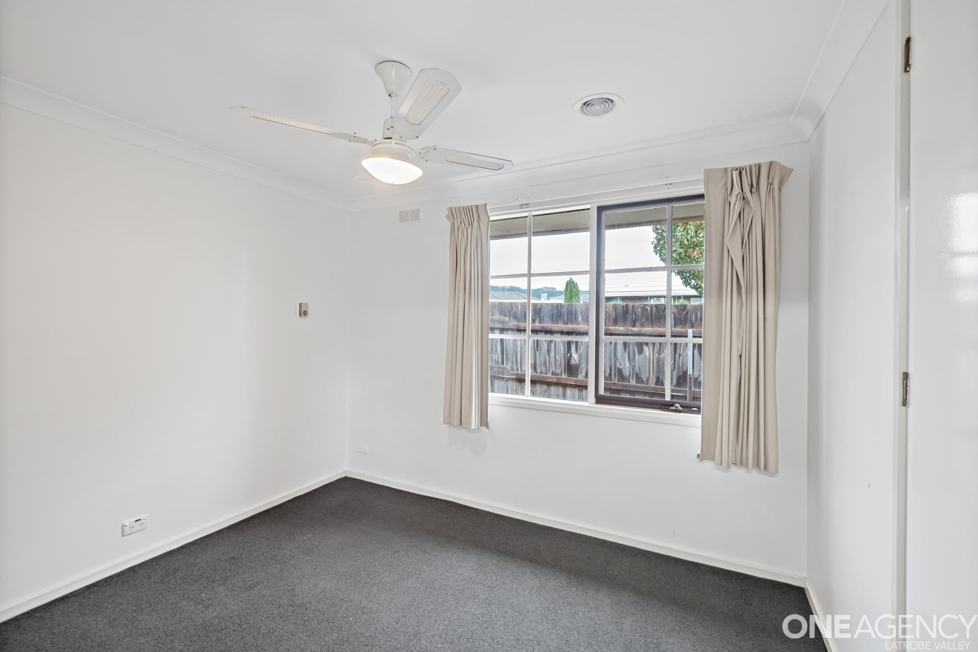 2 Canterbury Way, Churchill, Churchill - Thumbnail 7