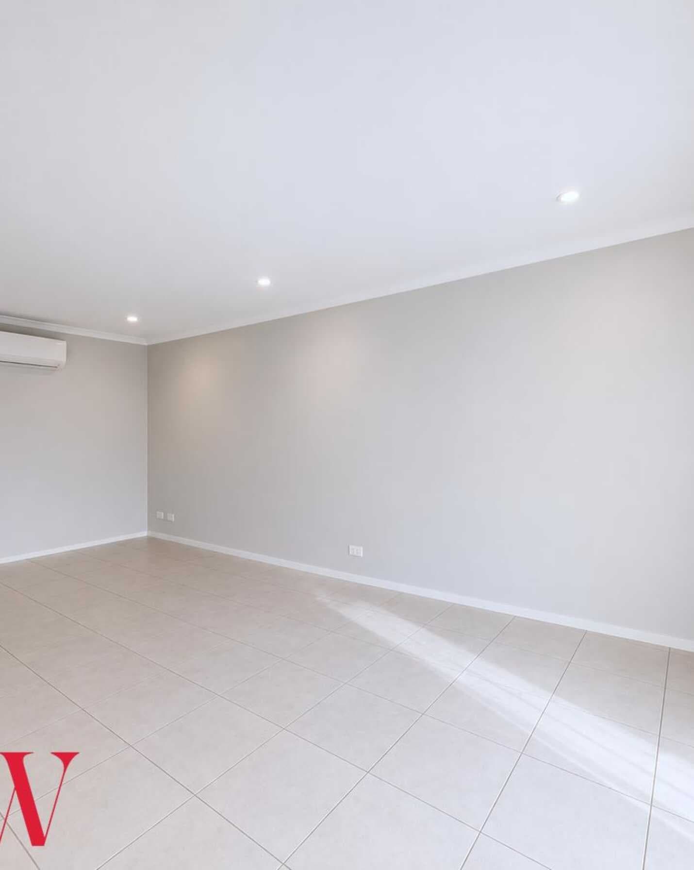 44 Romney Street Elderslie, Elderslie - Thumbnail 3