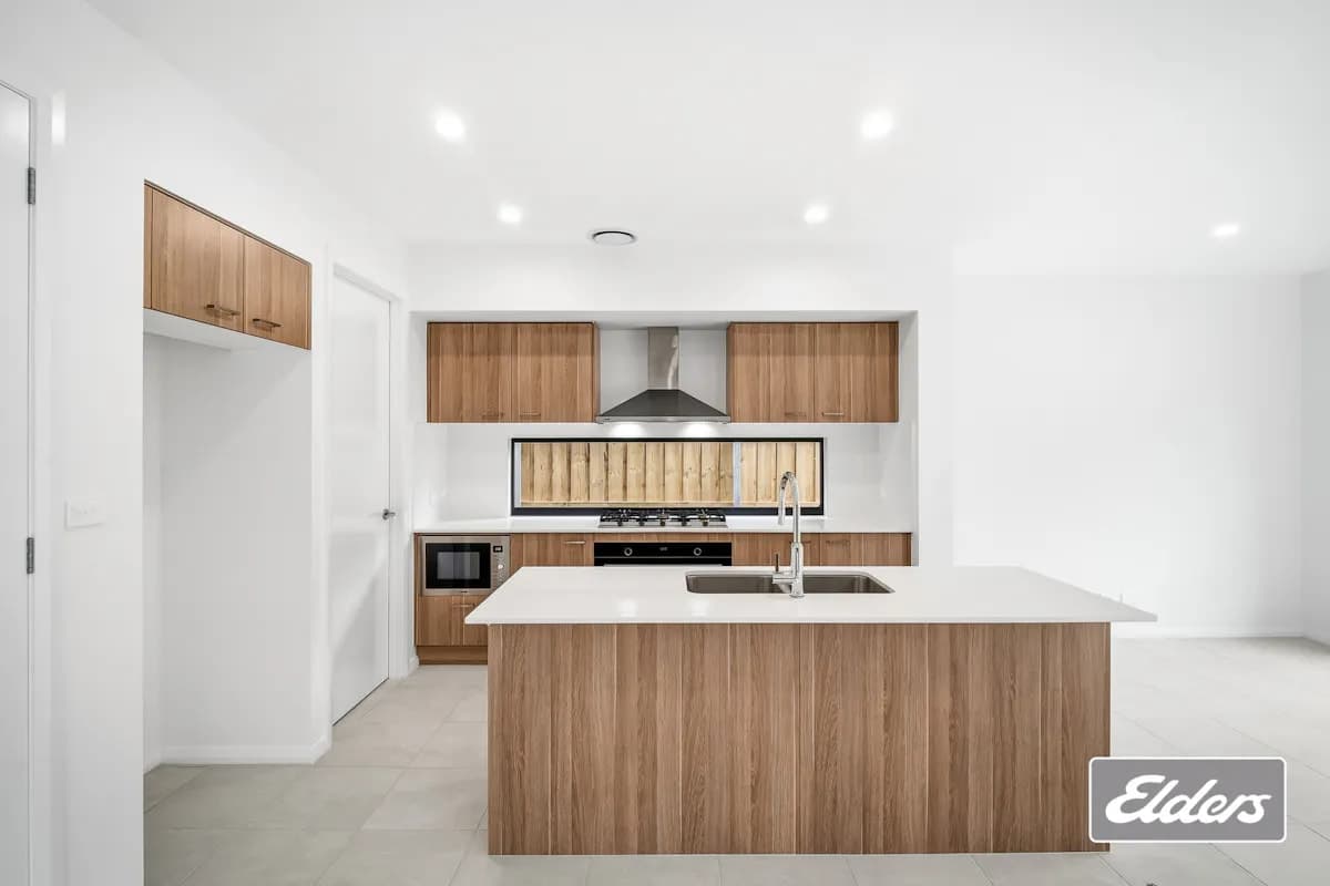 39 Tanika Street, Box Hill - Thumbnail 2
