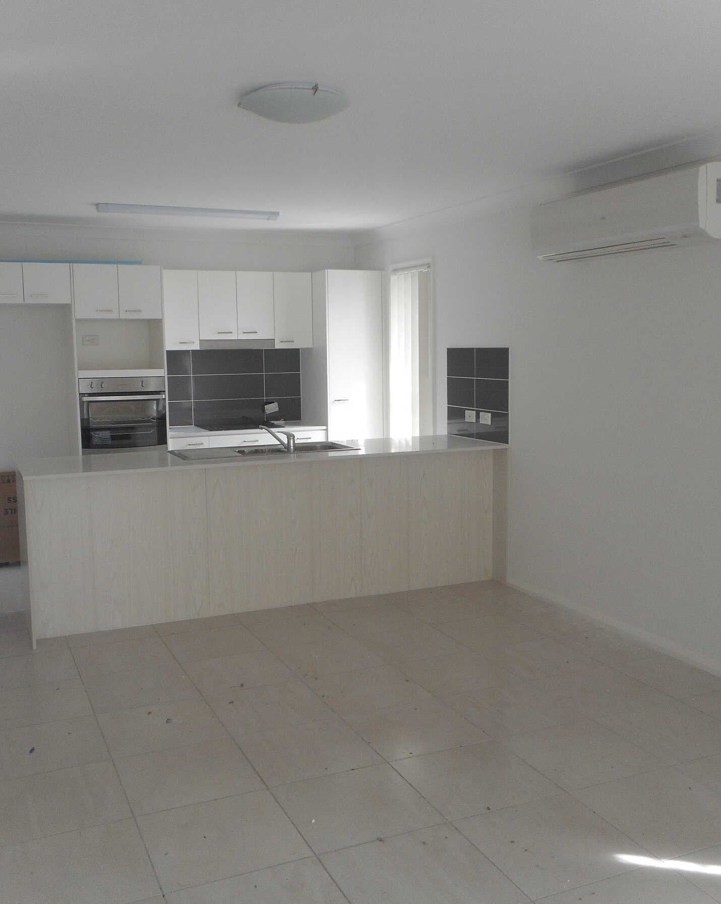 32 Pinegrove Street Morayfield, Morayfield - Thumbnail 2