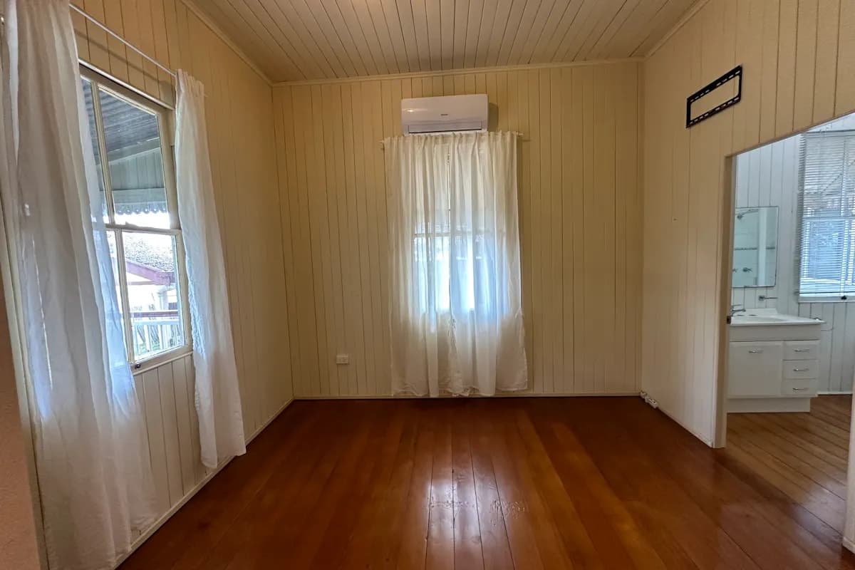 132 Jacaranda Street, North Booval, QLD, 4304, North Booval - Thumbnail 4