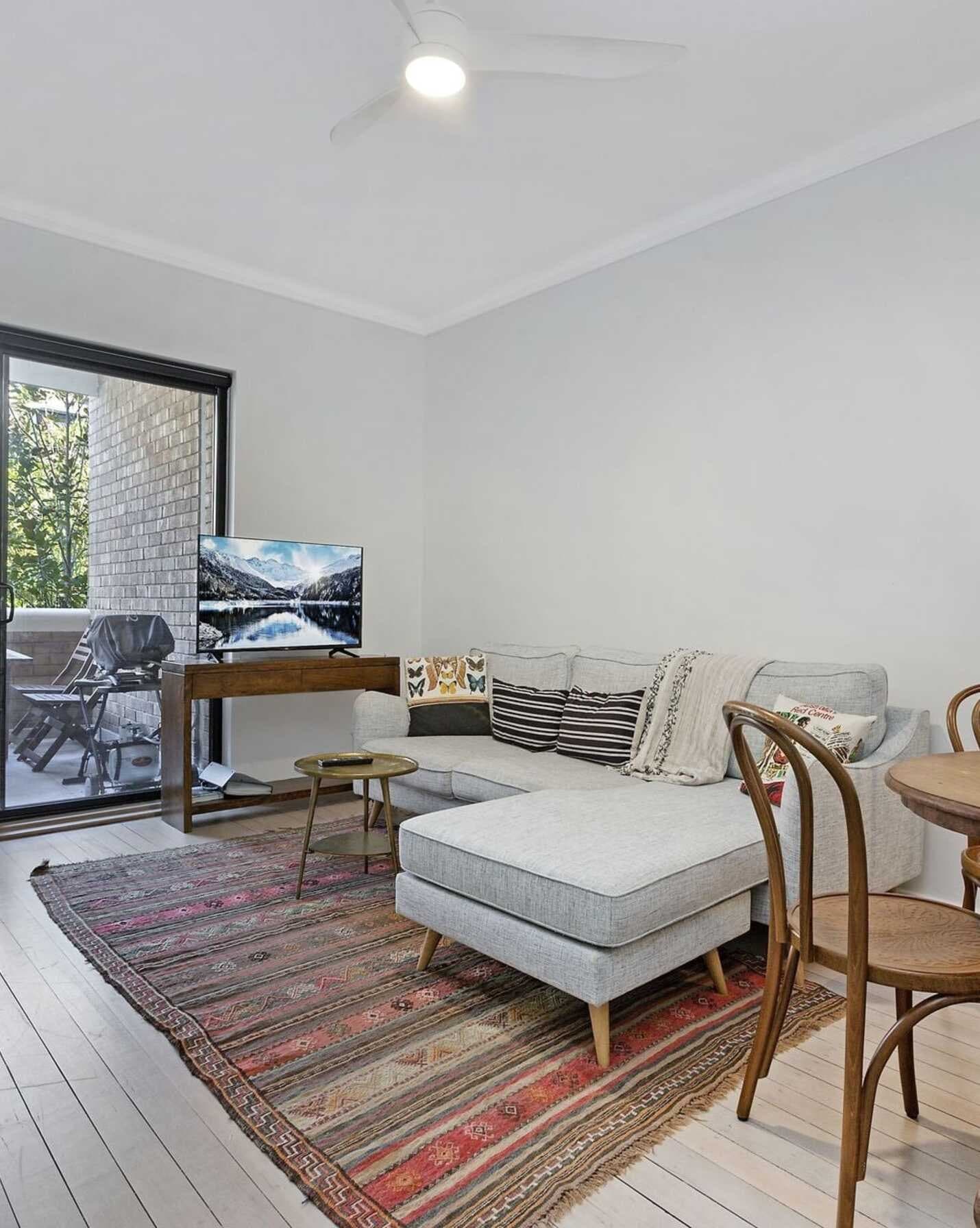 7/10C Challis Avenue Potts Point, Point - Image 1