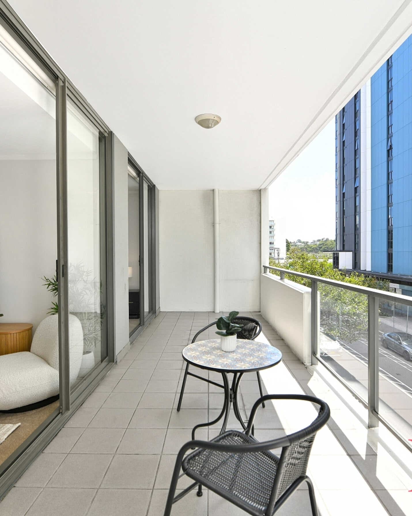 202/35E Arncliffe Street Wolli Creek, Creek - Thumbnail 3