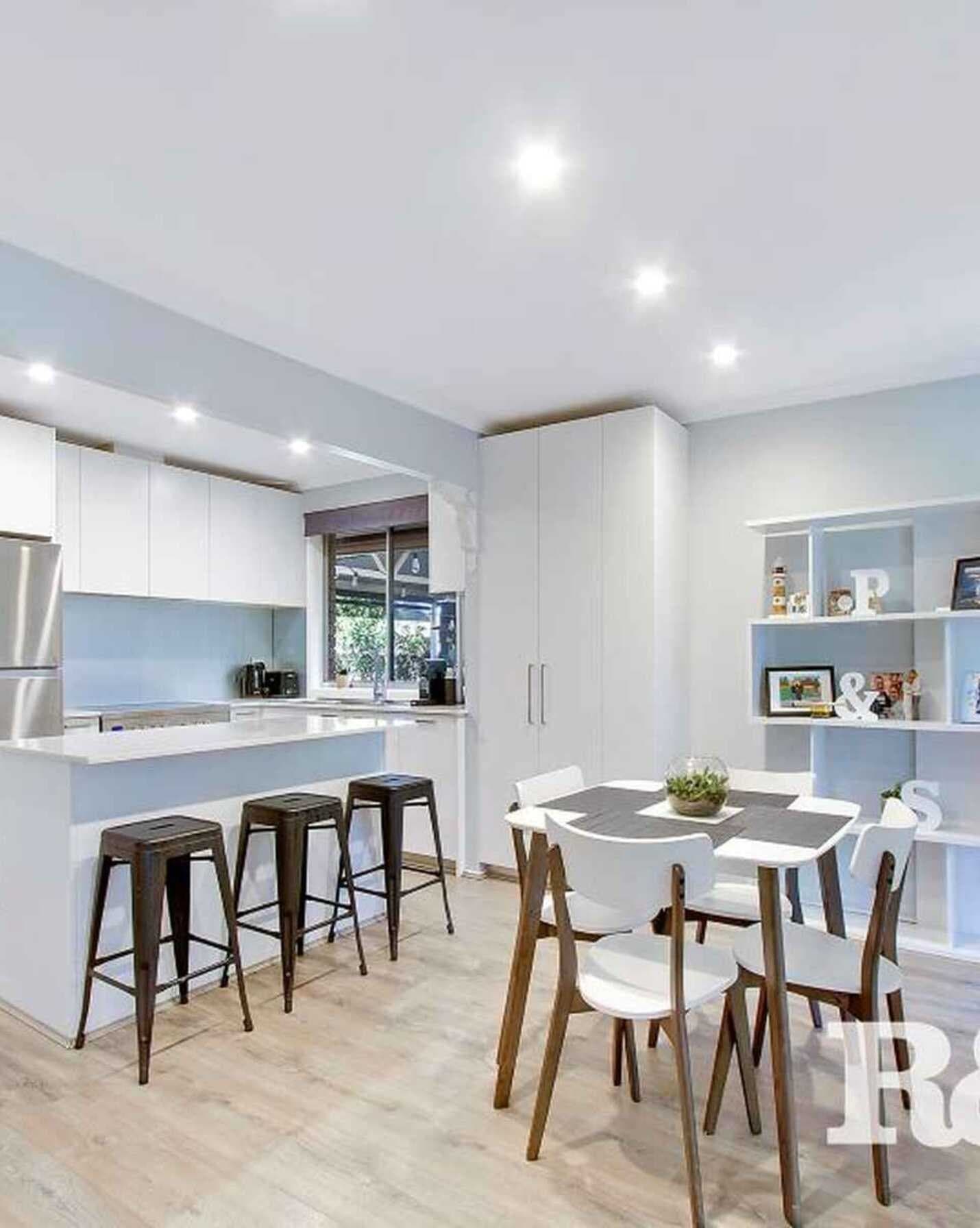 37 Shakespeare Drive St Clair, Clair - Thumbnail 3