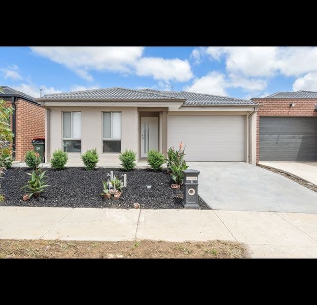 5 Selkirk Way, Mickleham VIC 3064, Mickleham - Image 1