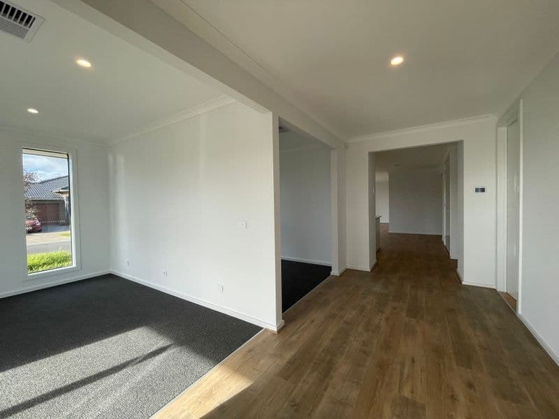 19 Londonderry Crescent, Tarneit VIC 3029, Tarneit - Image 1