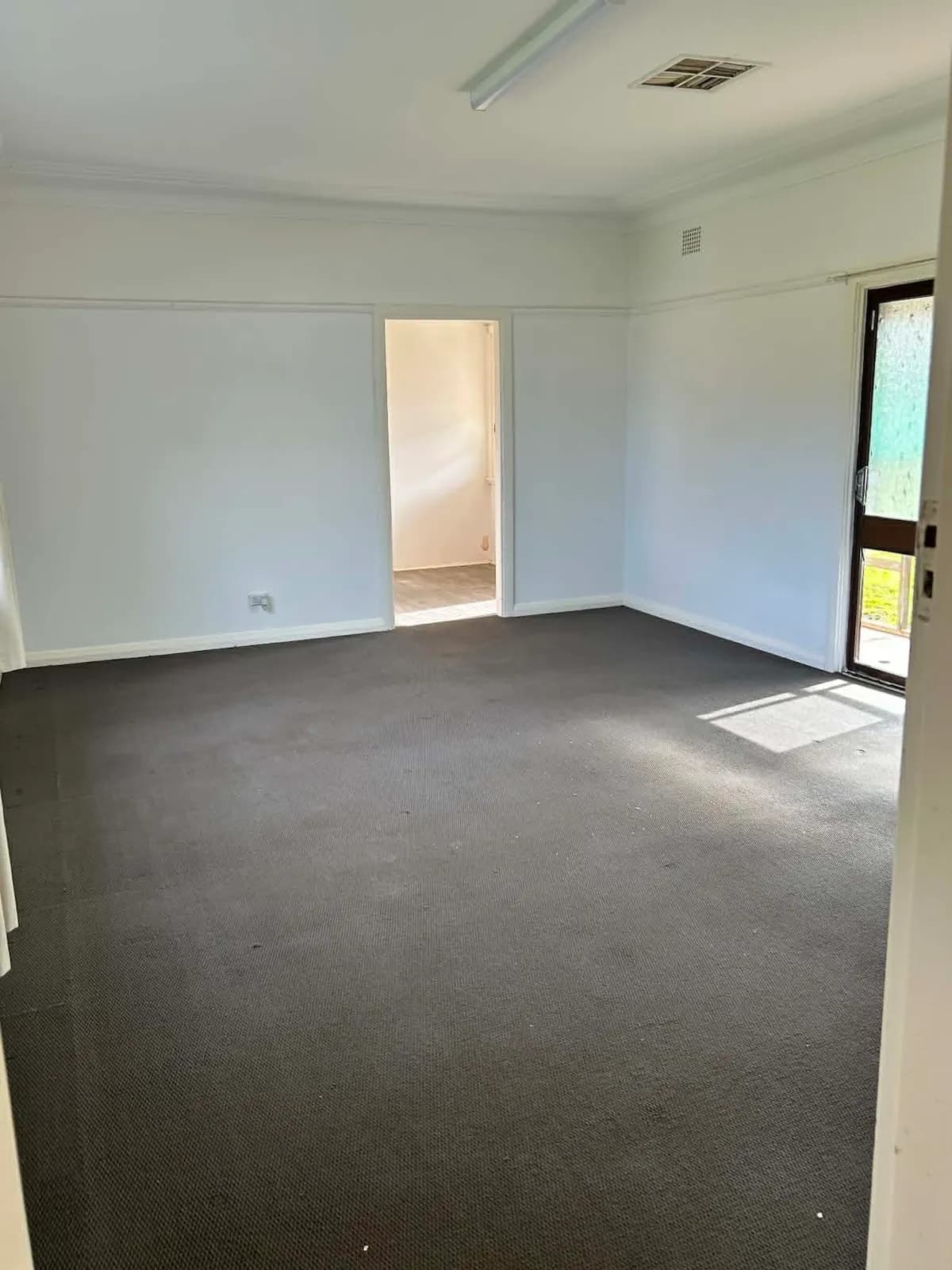 12 Patricia Avenue, Tamworth, NSW, 2340, Tamworth - Thumbnail 5