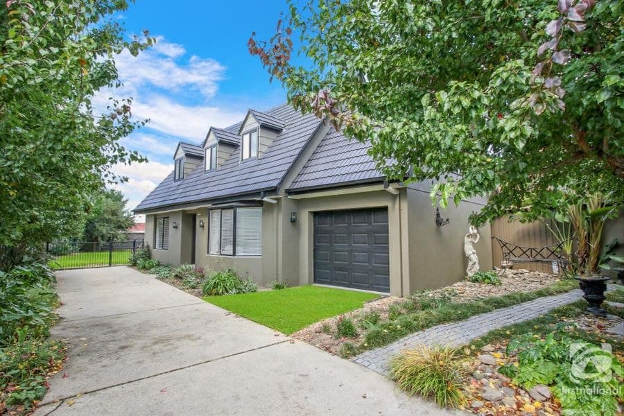348 Beechworth Road, Wodonga VIC 3690, Wodonga - Image 1
