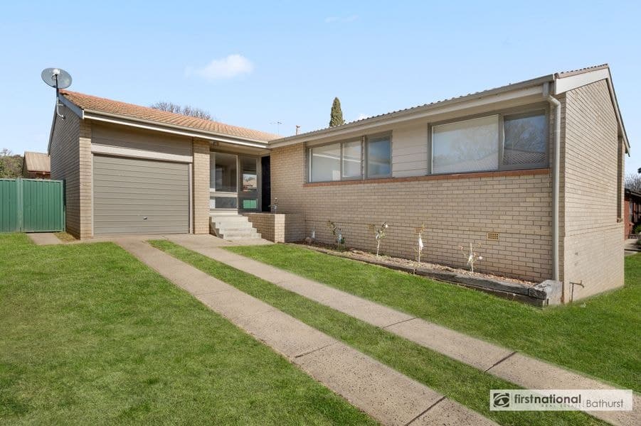 10 Winslow Place, West Bathurst NSW 2795, West Bathurst - Image 1