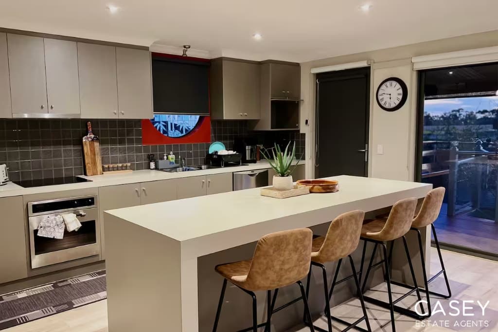 92 Pearl Bay Passage, St Leonards, St Leonards - Thumbnail 4