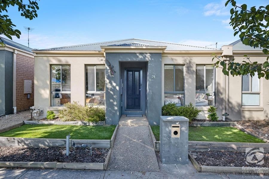 21 Kelliher Avenue, Wodonga VIC 3690, Wodonga - Image 1