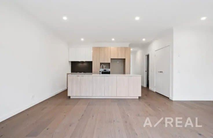 4 Pasture Place, Bundoora VIC 3083, Thomastown - Thumbnail 2