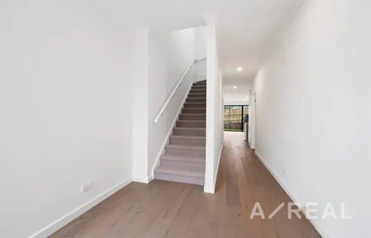 4 Pasture Place, Bundoora VIC 3083, Thomastown - Thumbnail 4