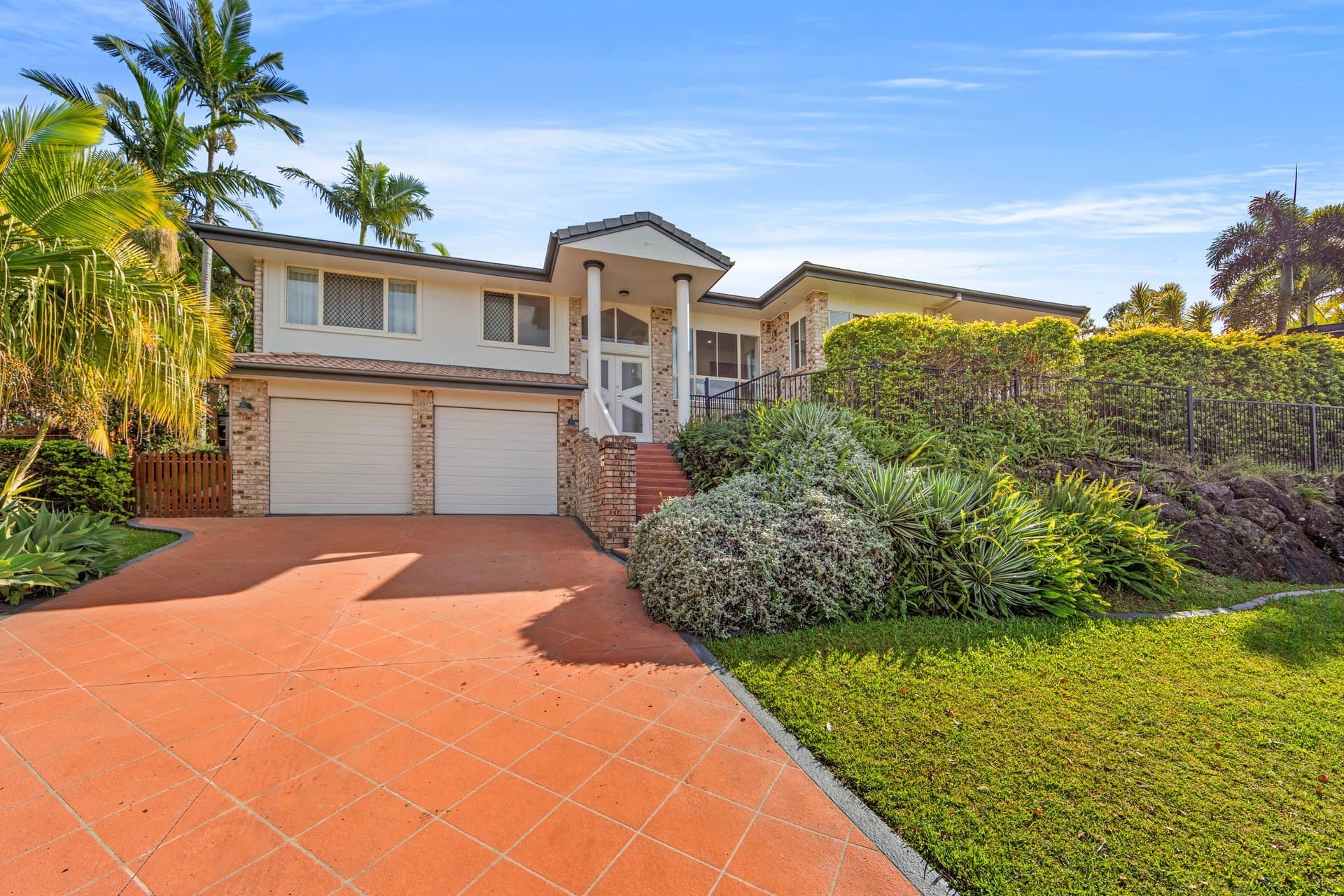 34 Breakwater Road, ROBINA QLD 4226, Robina - Thumbnail 2
