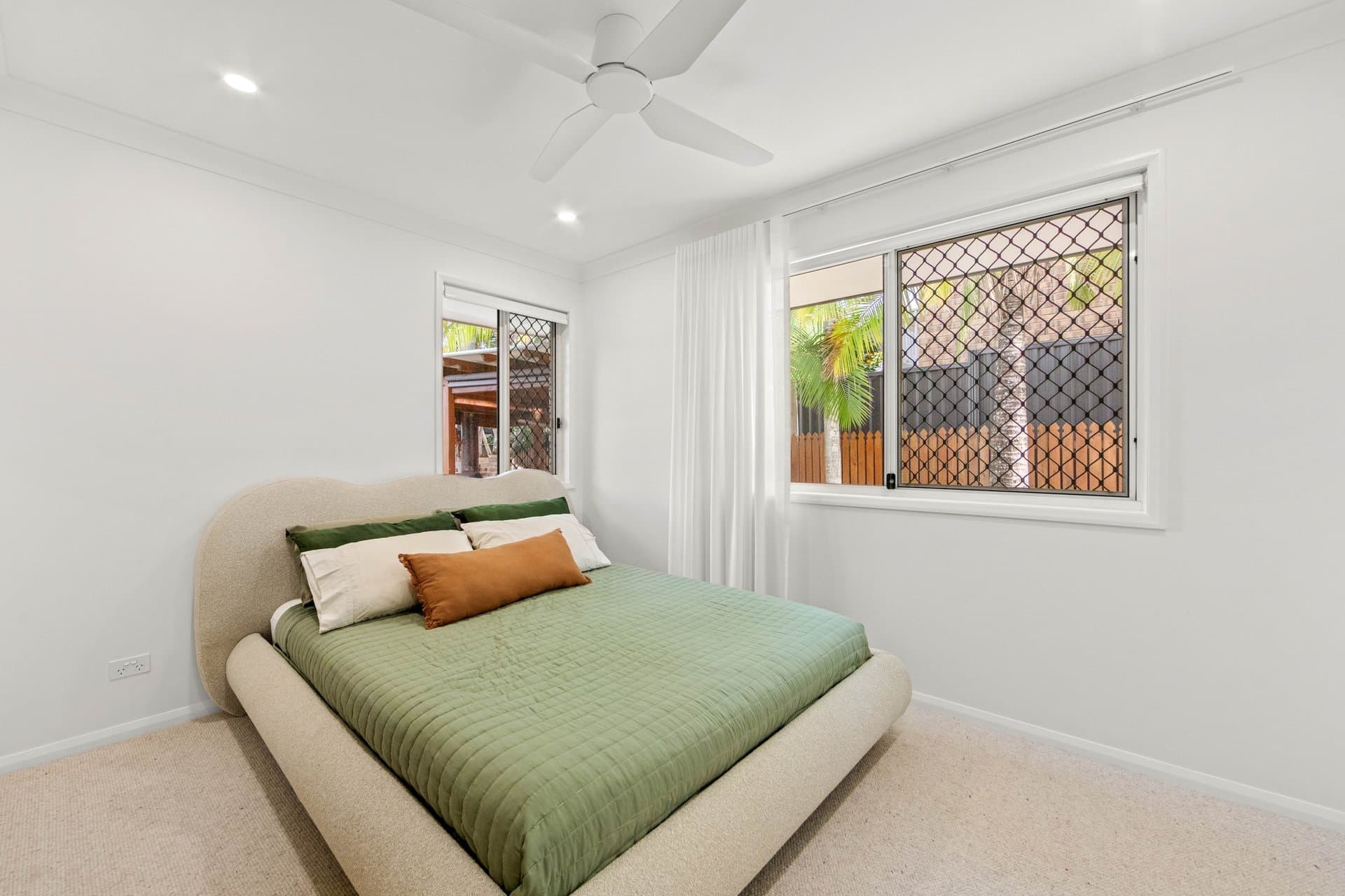 34 Breakwater Road, ROBINA QLD 4226, Robina - Thumbnail 8