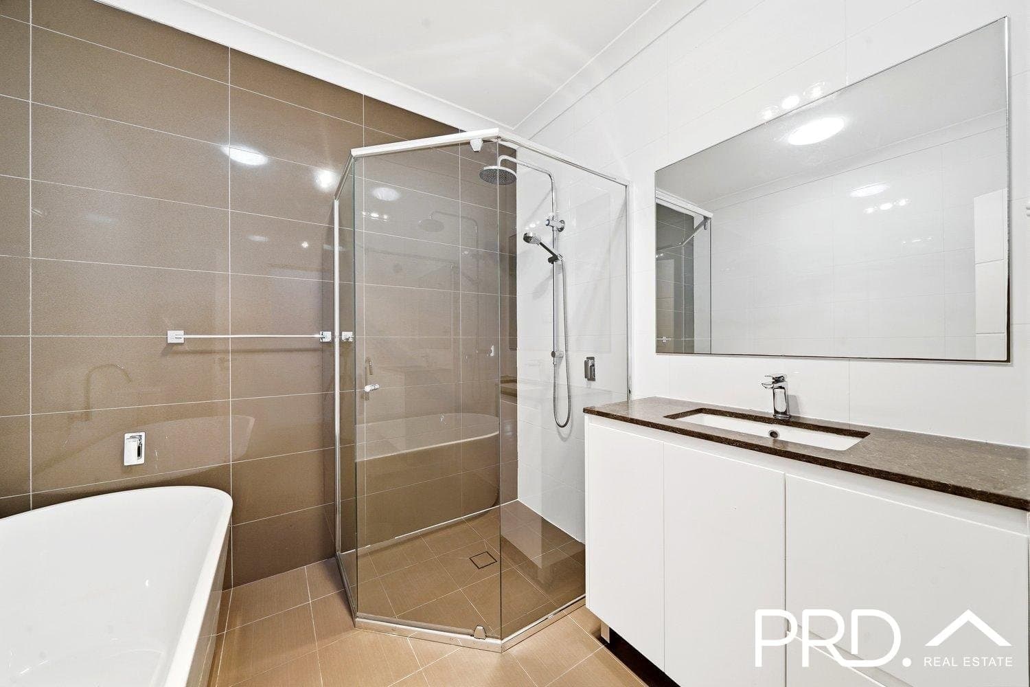 5a Monash Avenue, EAST HILLS NSW 2213, East Hills - Thumbnail 7