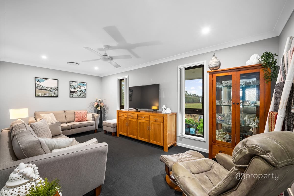2 Bellfield Place, Kensington Grove QLD 4341, Kensington Grove - Thumbnail 8