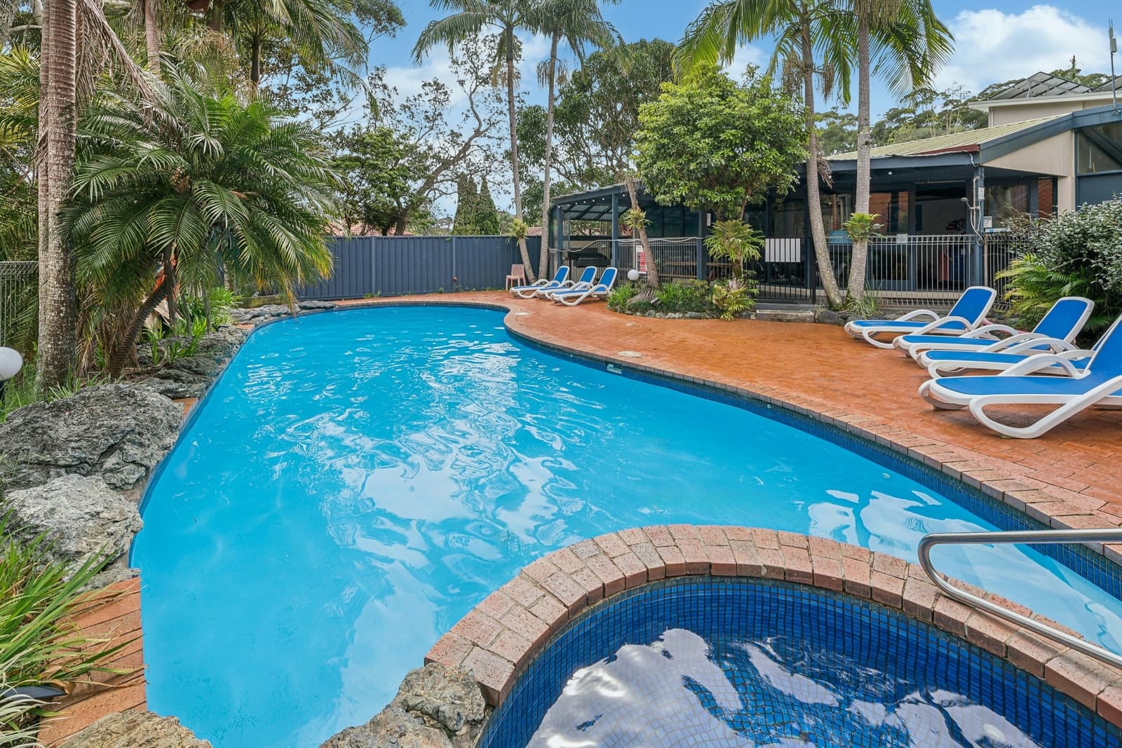 11/156 Pacific Drive, PORT MACQUARIE, Port Macquarie - Thumbnail 2