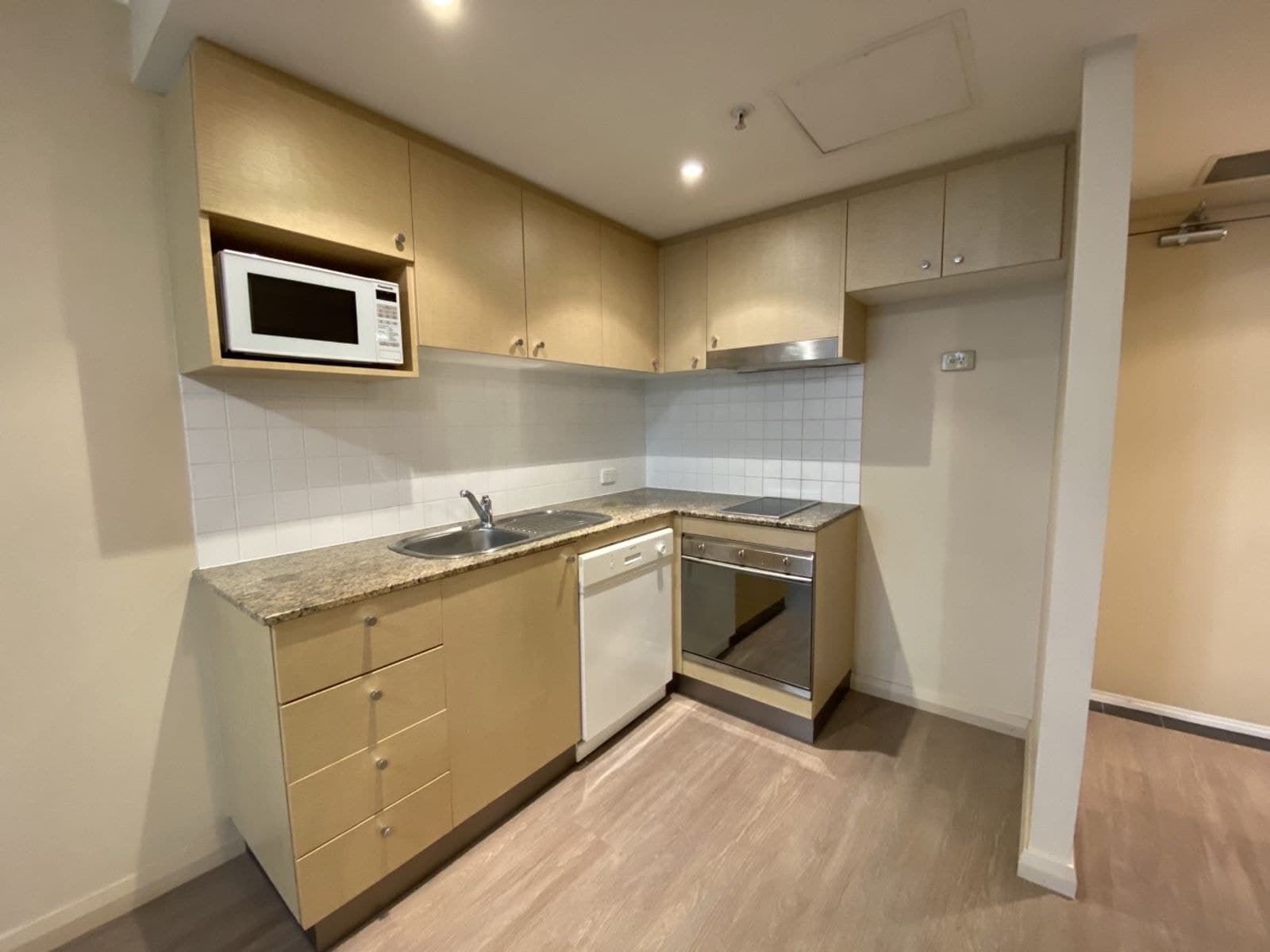 503/2B Help Street, Chatswood NSW 2067, Chatswood - Thumbnail 5