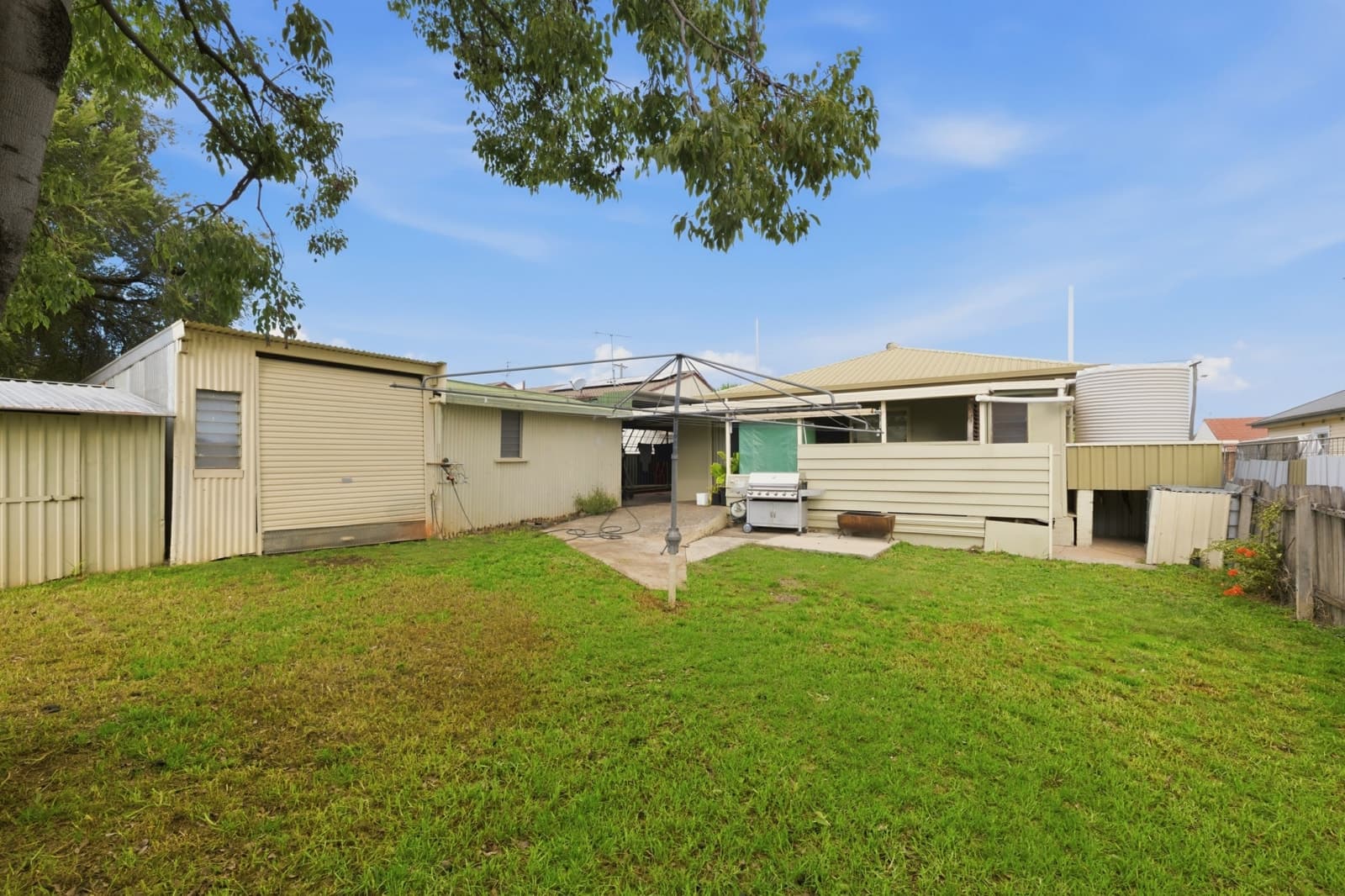 16 Elizabeth Street, TAMWORTH, Tamworth - Thumbnail 8