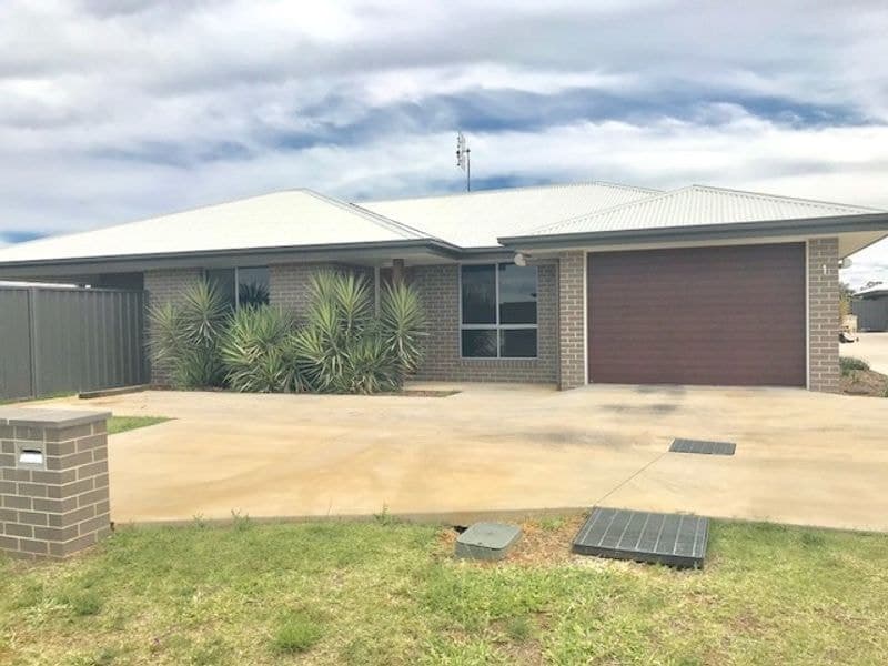 1/16 Dudley, Chinchilla QLD 4413, Chinchilla - Image 1
