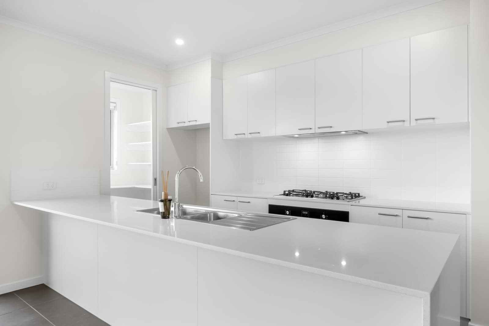 19 Nikolaos Street, SMYTHES CREEK, Smythes Creek - Thumbnail 3