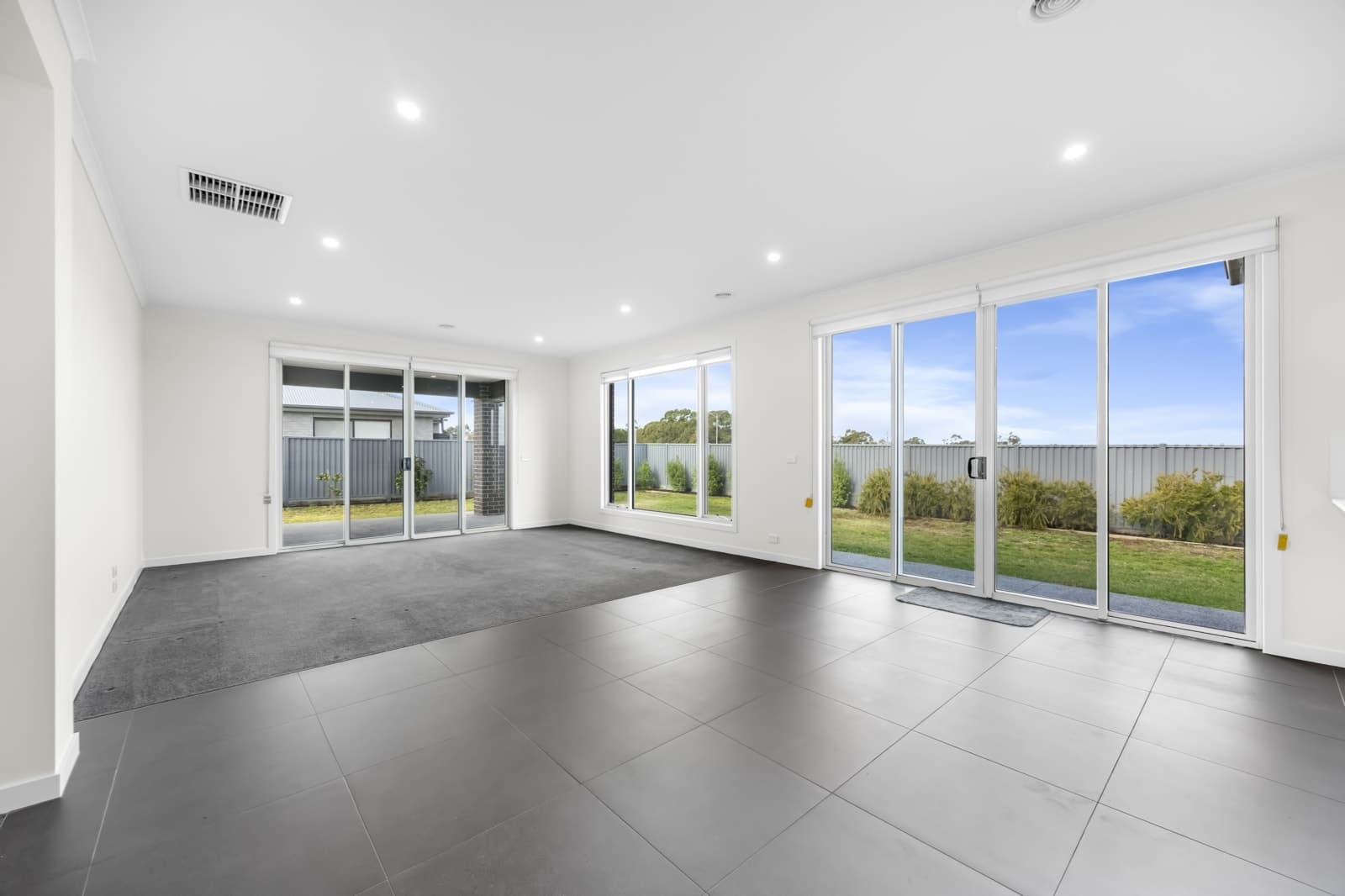 19 Nikolaos Street, SMYTHES CREEK, Smythes Creek - Thumbnail 8