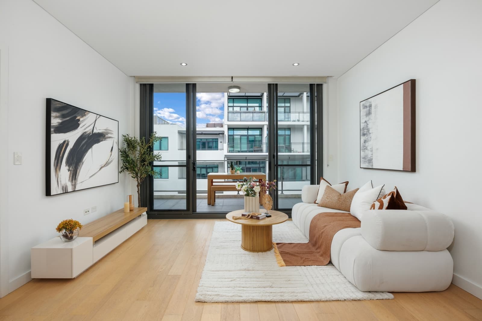 1610/13 Angas Street, MEADOWBANK, Meadowbank - Image 1