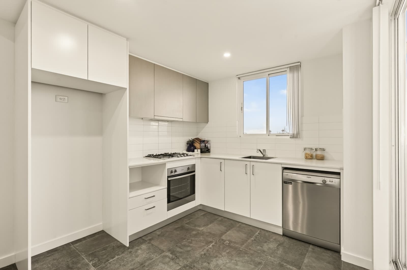 306/15-17 Old Northern Road, BAULKHAM HILLS, Baulkham Hills - Thumbnail 4