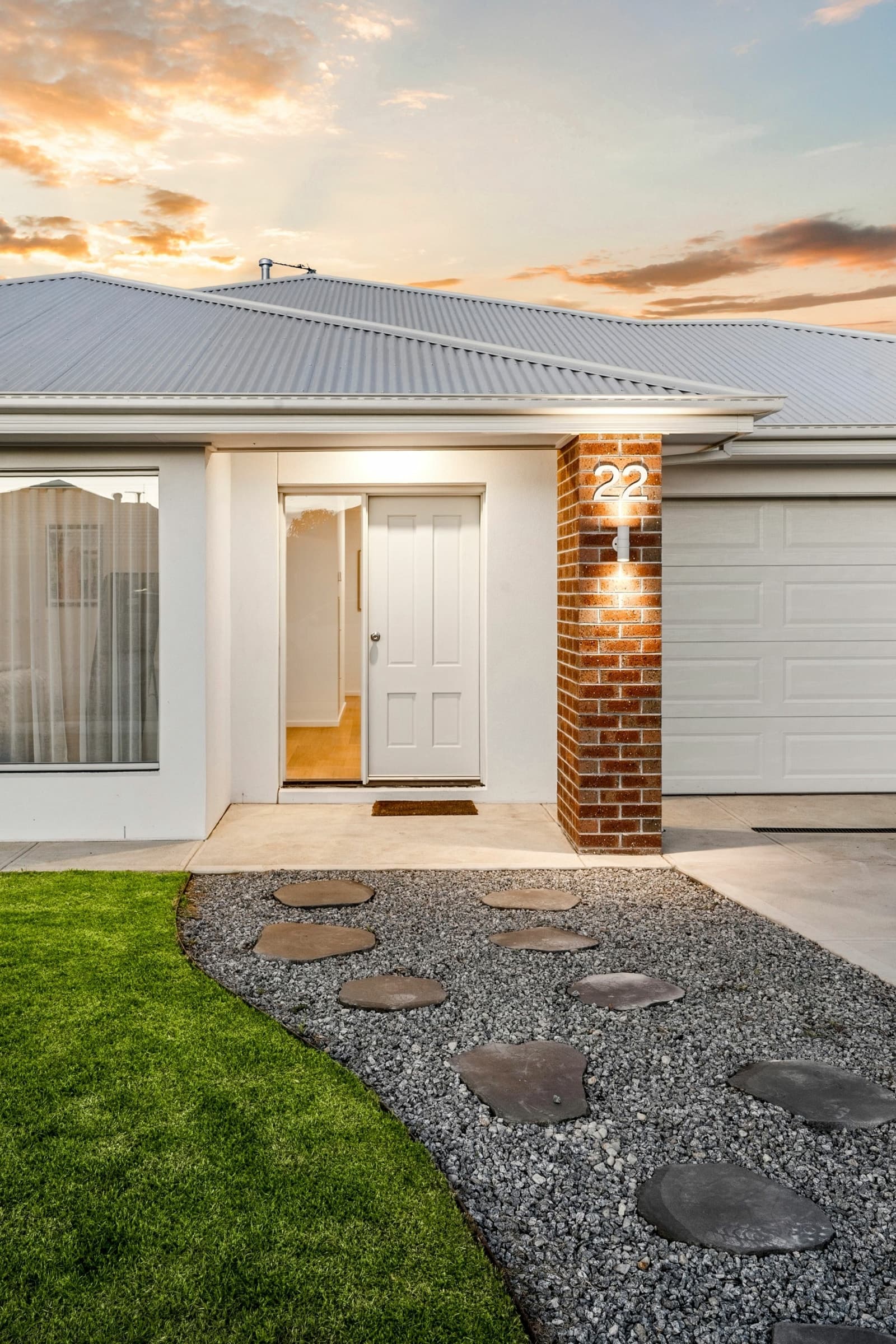 22 Sampford Street, ARMSTRONG CREEK, Armstrong Creek - Thumbnail 2