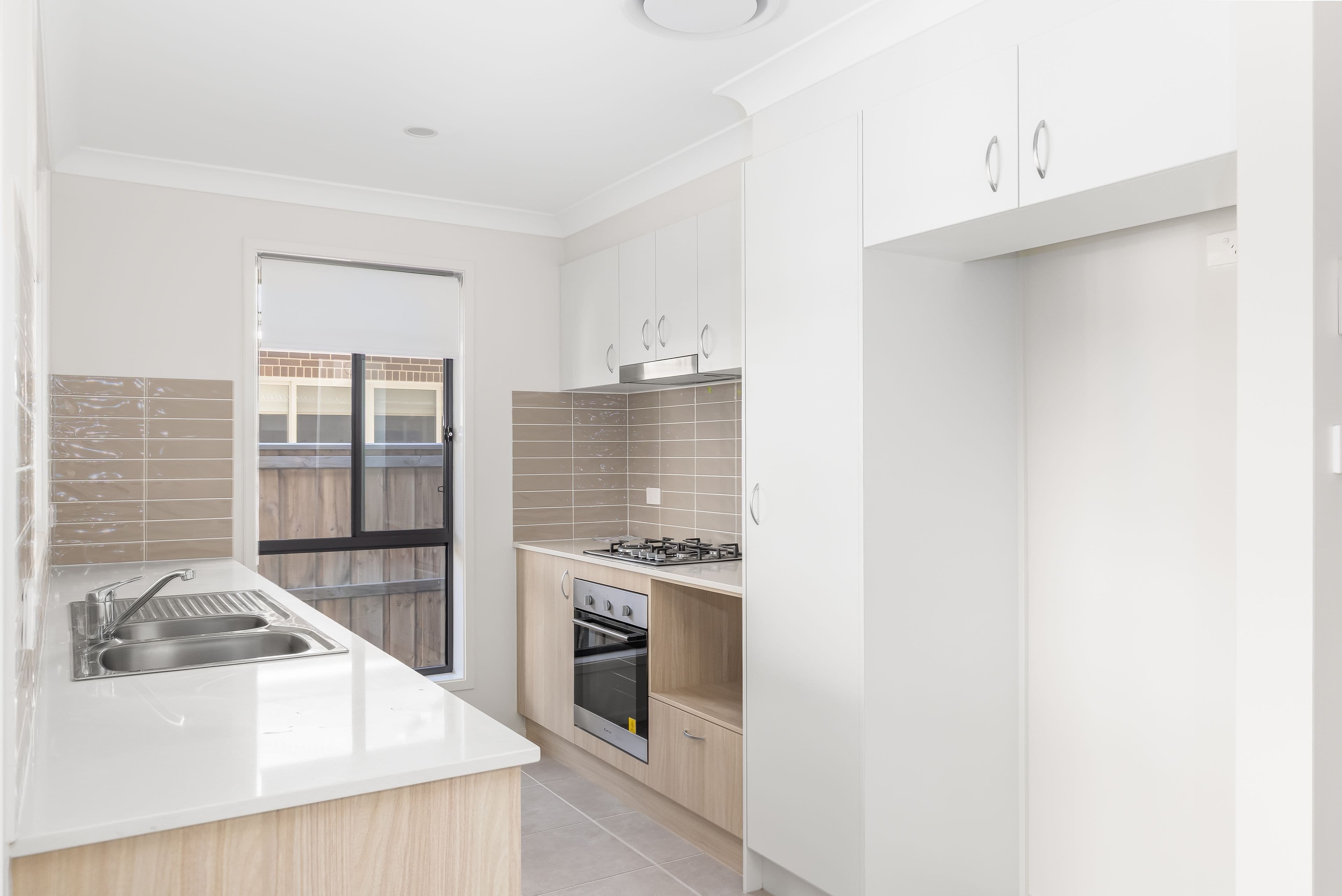 2/152 Settlers Boulevard, CHISHOLM NSW 2322, Chisholm - Thumbnail 2