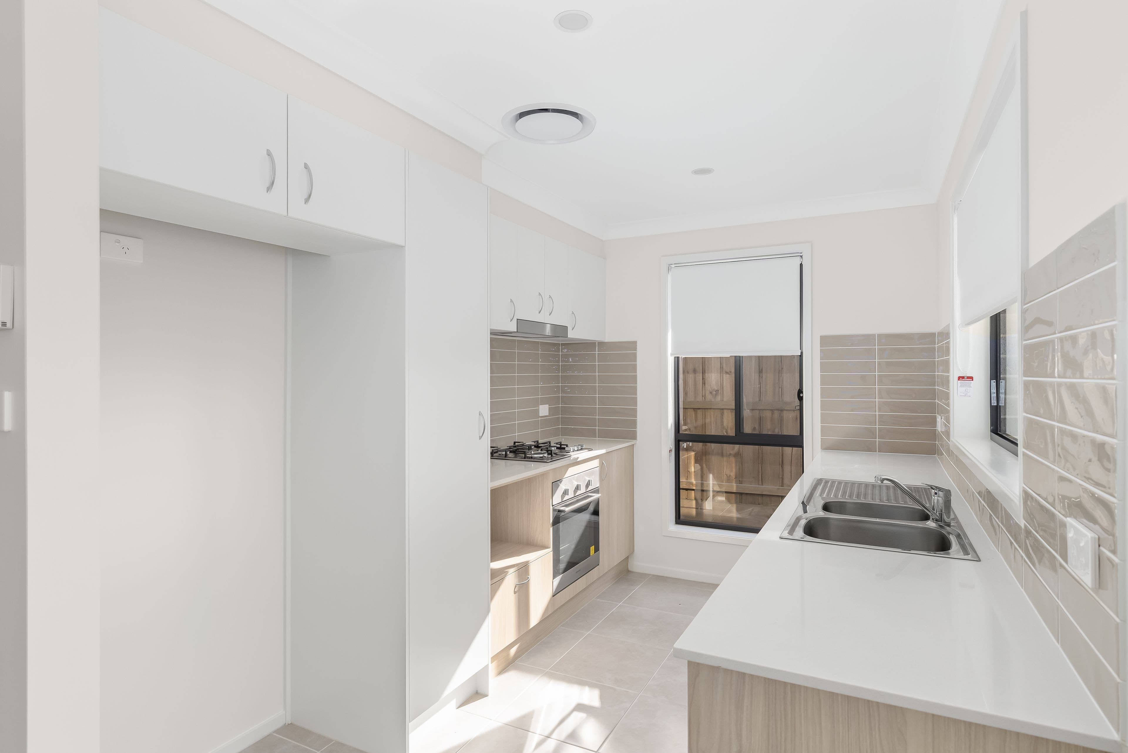 1/152 Settlers Boulevard, CHISHOLM NSW 2322, Chisholm - Thumbnail 2