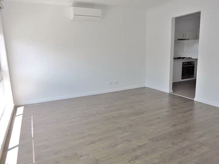 4/9 Jeffrey Street, Reservoir VIC 3073, Reservoir - Thumbnail 3