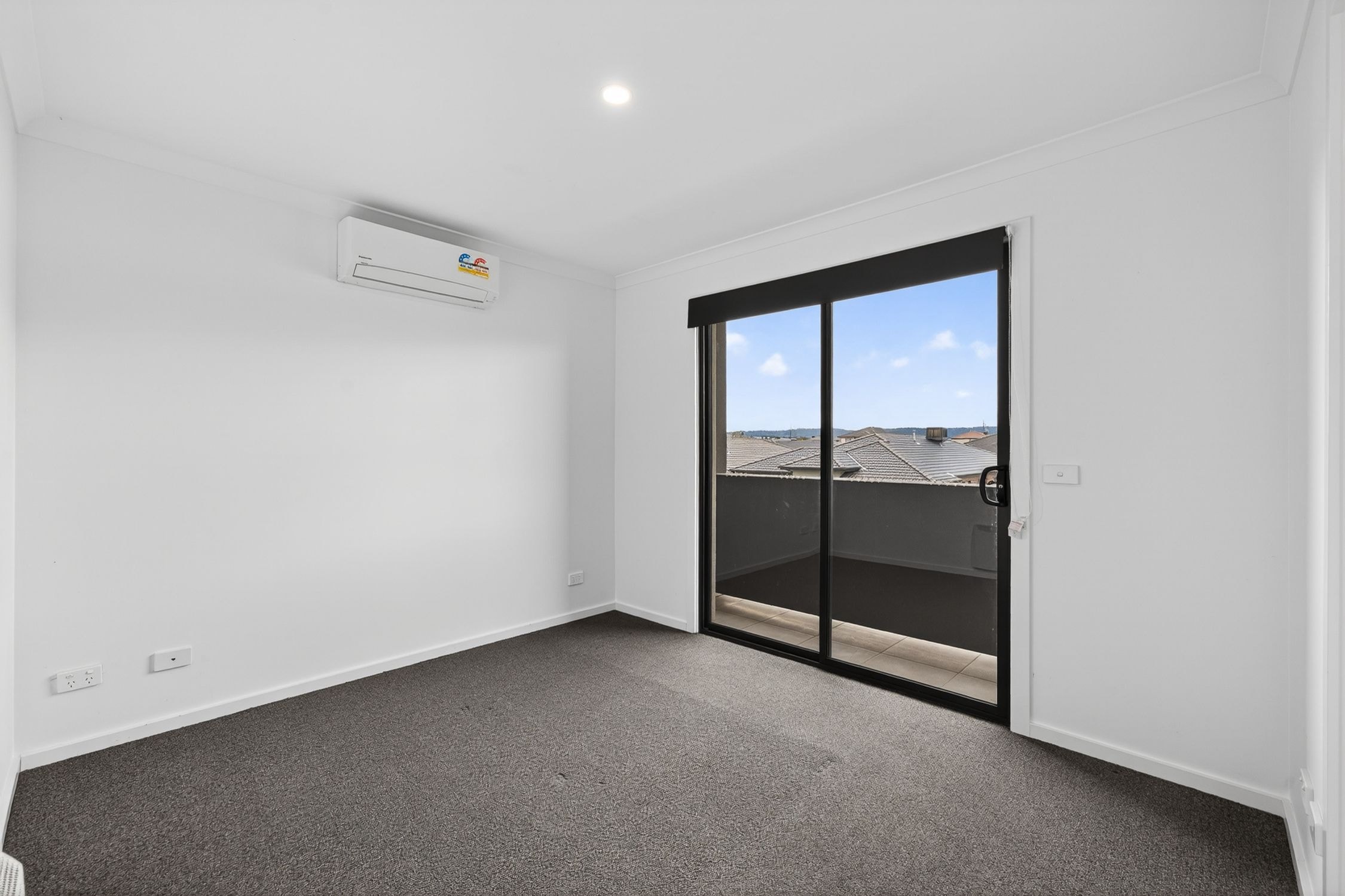 18 Aspen Street, Pakenham VIC 3810, Pakenham - Thumbnail 4