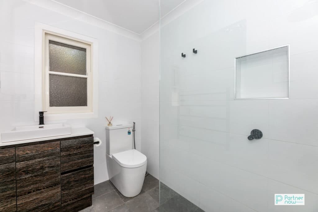 110 Upper Street, Tamworth - Thumbnail 4