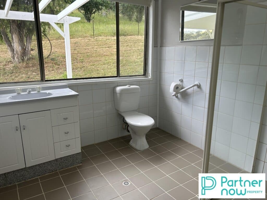 998 River Road, Bowling Alley Point - Thumbnail 7