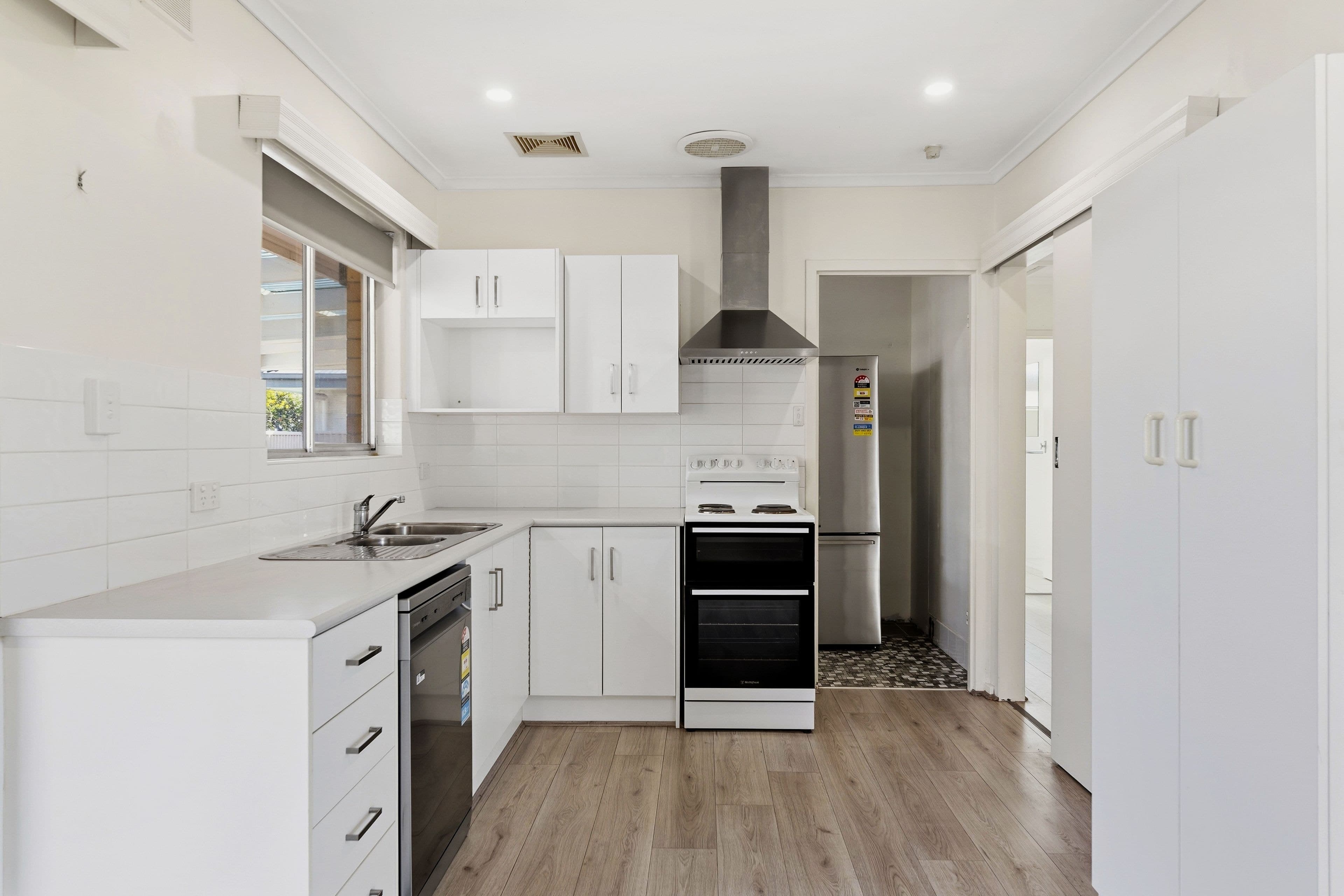 21 Dodd Avenue, Port Noarlunga SA 5167, Port Noarlunga - Thumbnail 5
