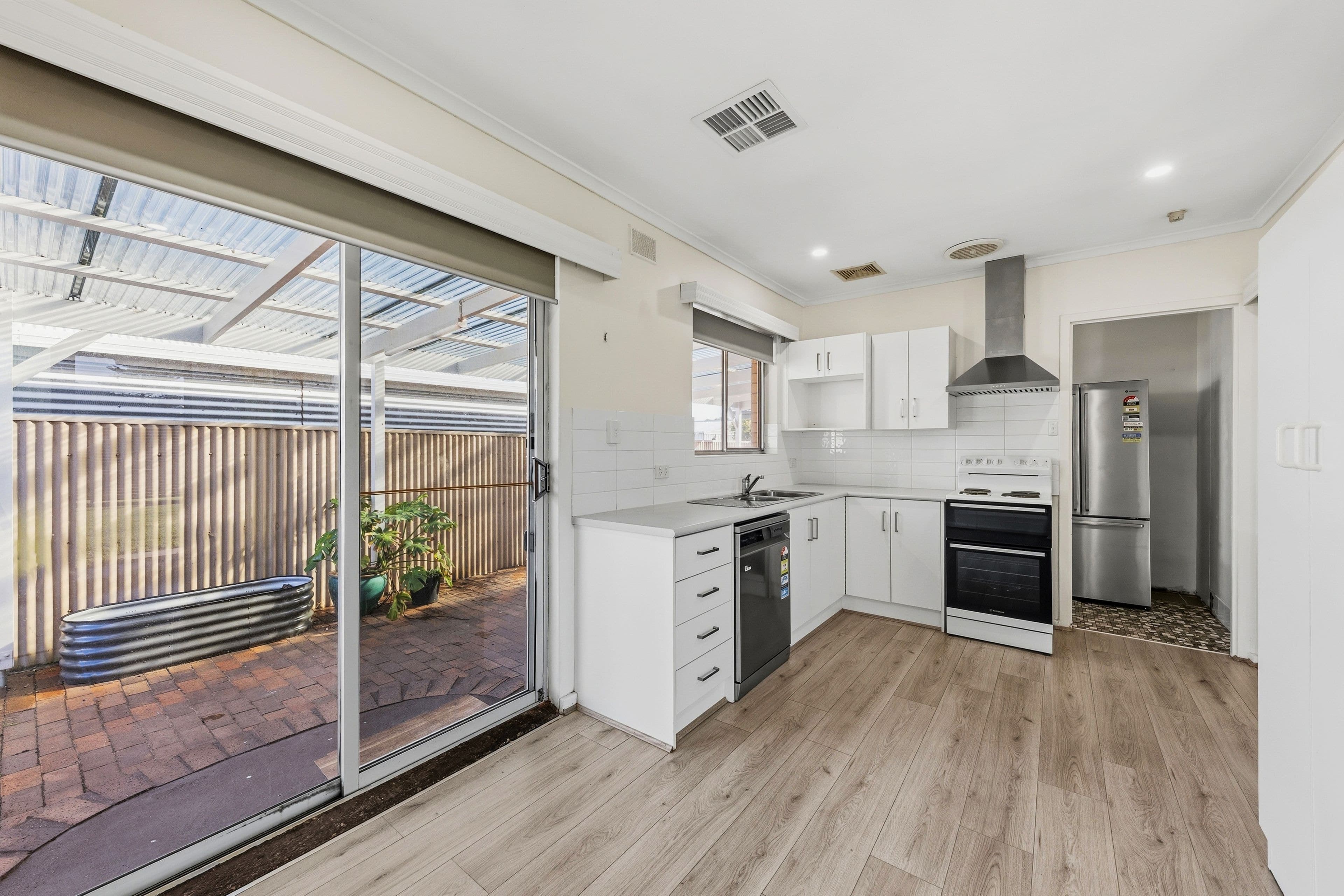 21 Dodd Avenue, Port Noarlunga SA 5167, Port Noarlunga - Thumbnail 6