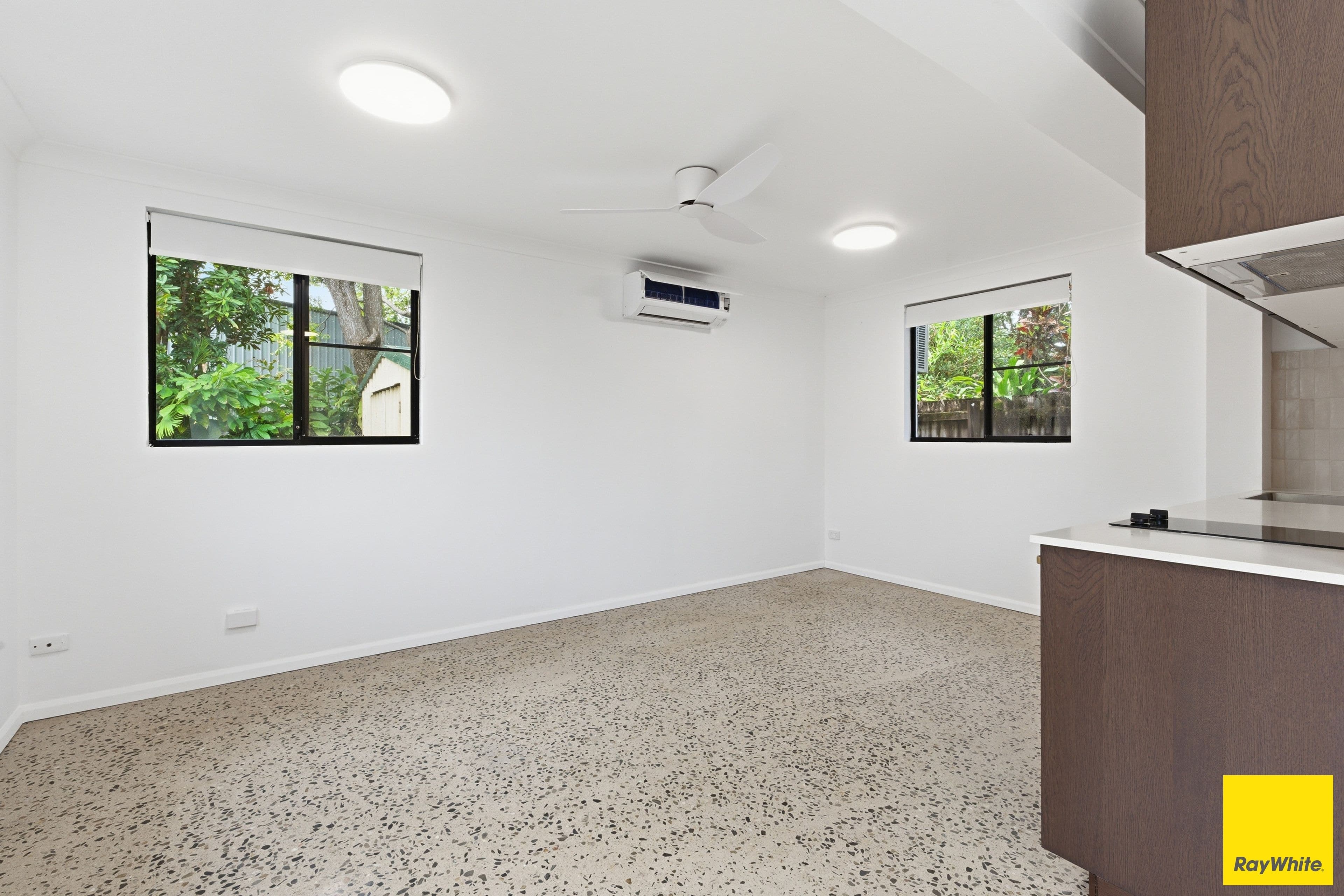 2/8 Mimosa Street, Holloways Beach QLD 4878, Holloways Beach - Thumbnail 3