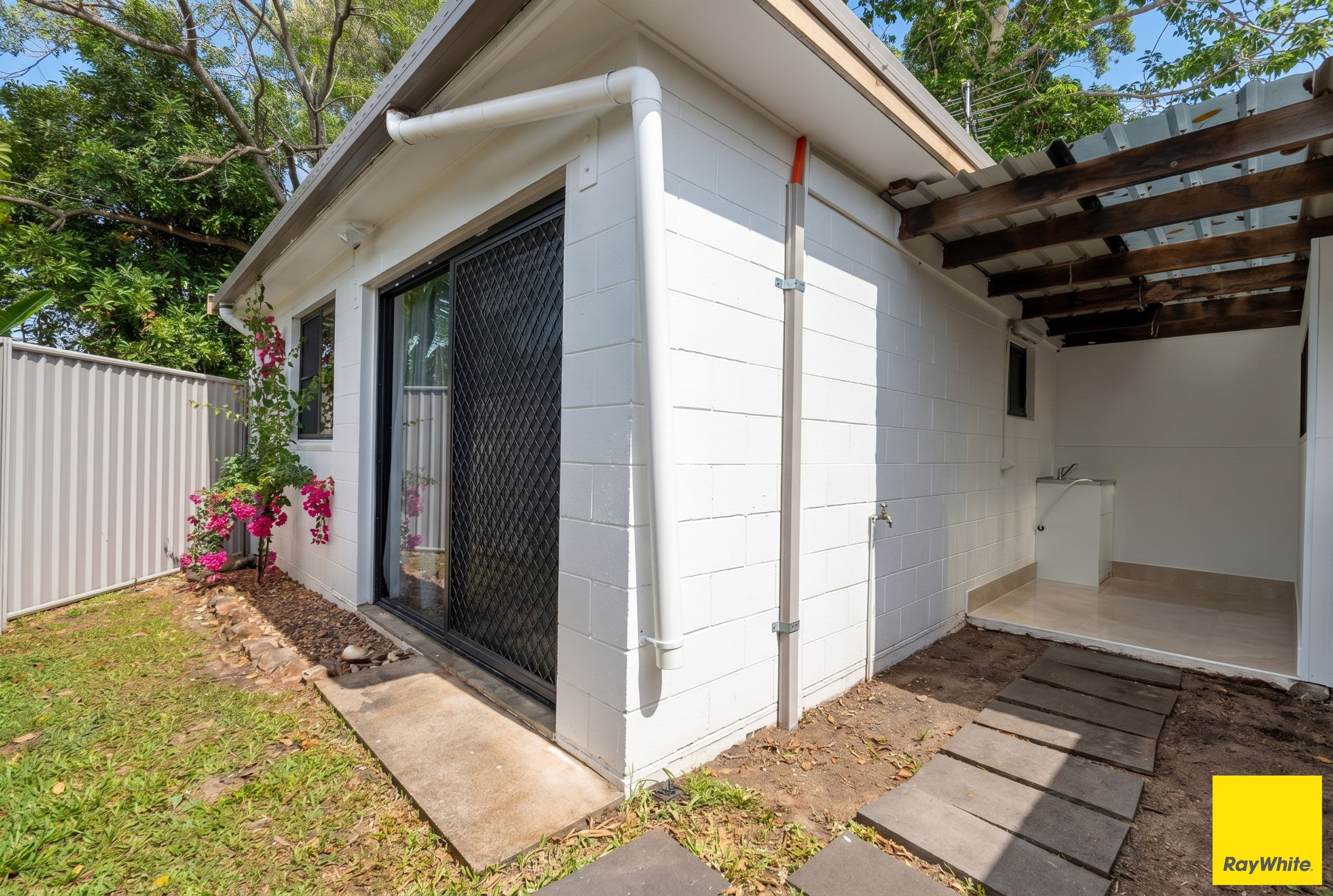 2/8 Mimosa Street, Holloways Beach QLD 4878, Holloways Beach - Thumbnail 6