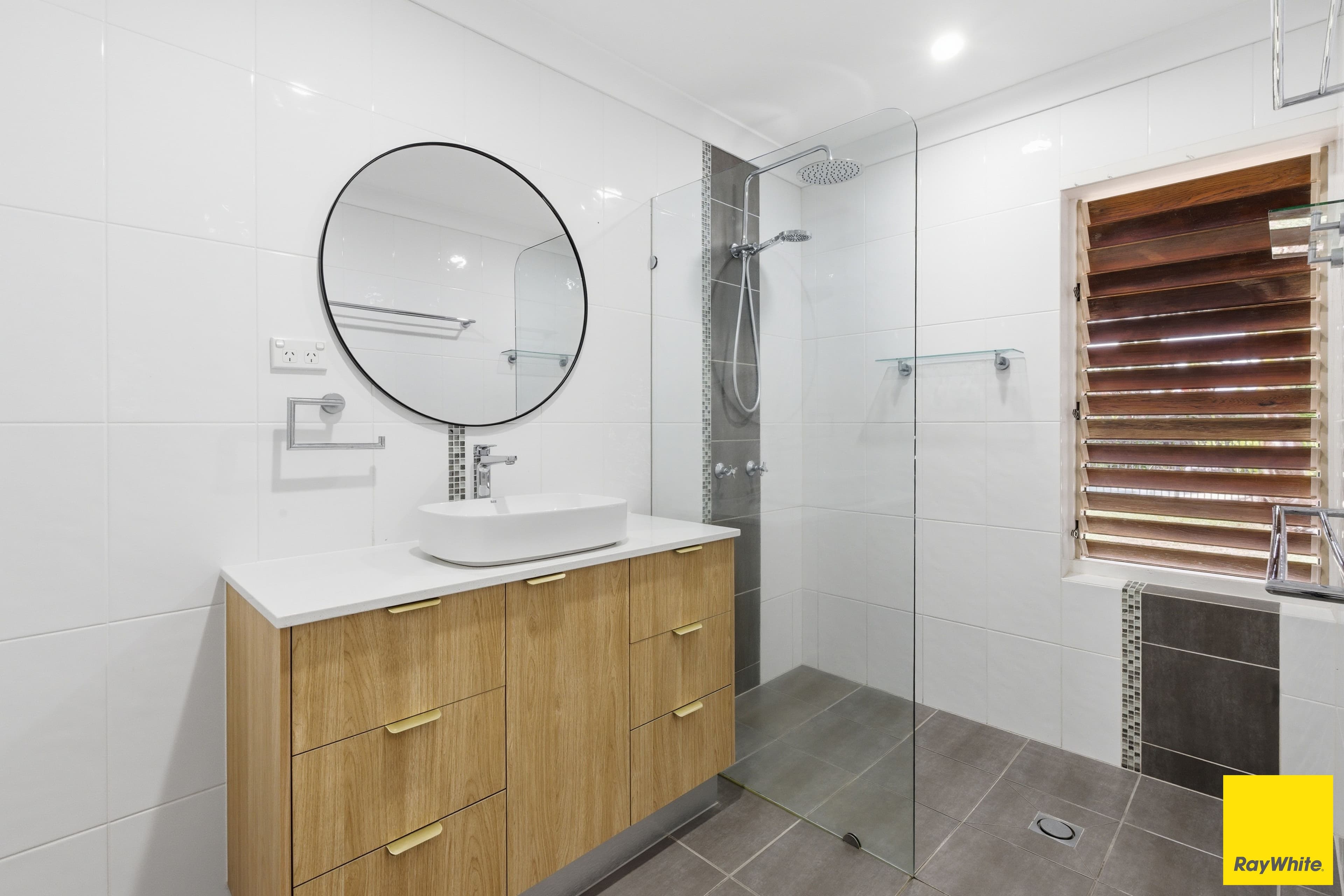 1/8 Mimosa Street, Holloways Beach QLD 4878, Holloways Beach - Thumbnail 5