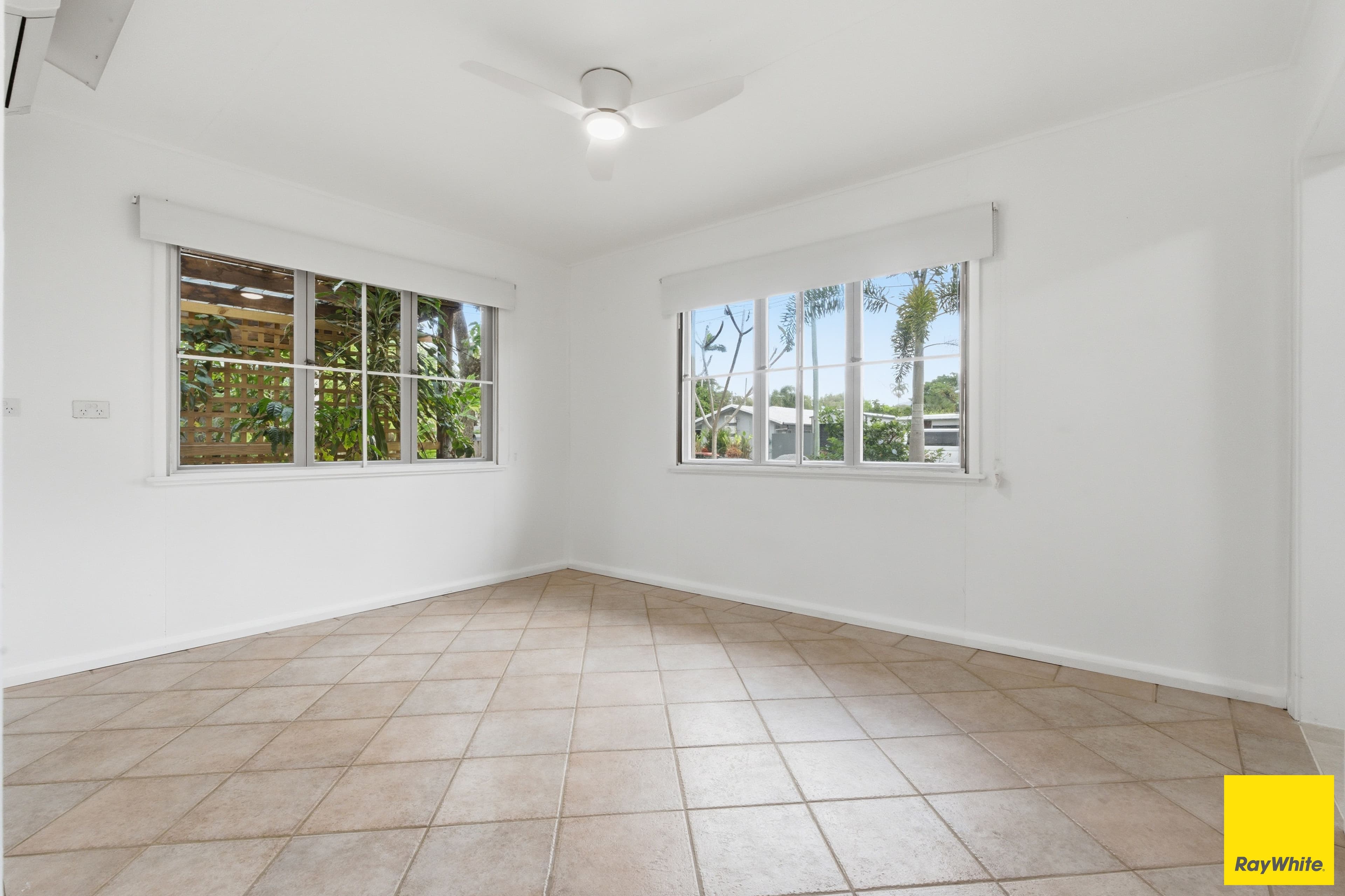 1/8 Mimosa Street, Holloways Beach QLD 4878, Holloways Beach - Thumbnail 7