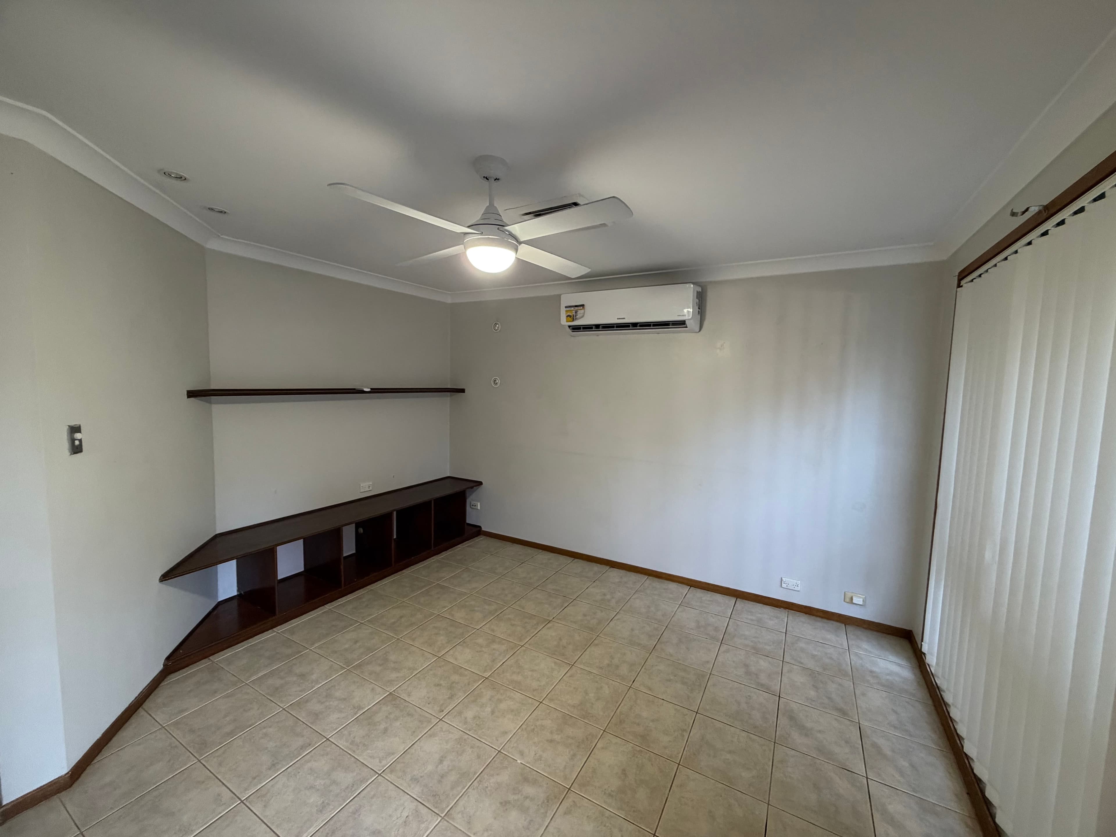 48 Ironside Avenue, St Helens Park NSW 2560, St Helens Park - Thumbnail 2