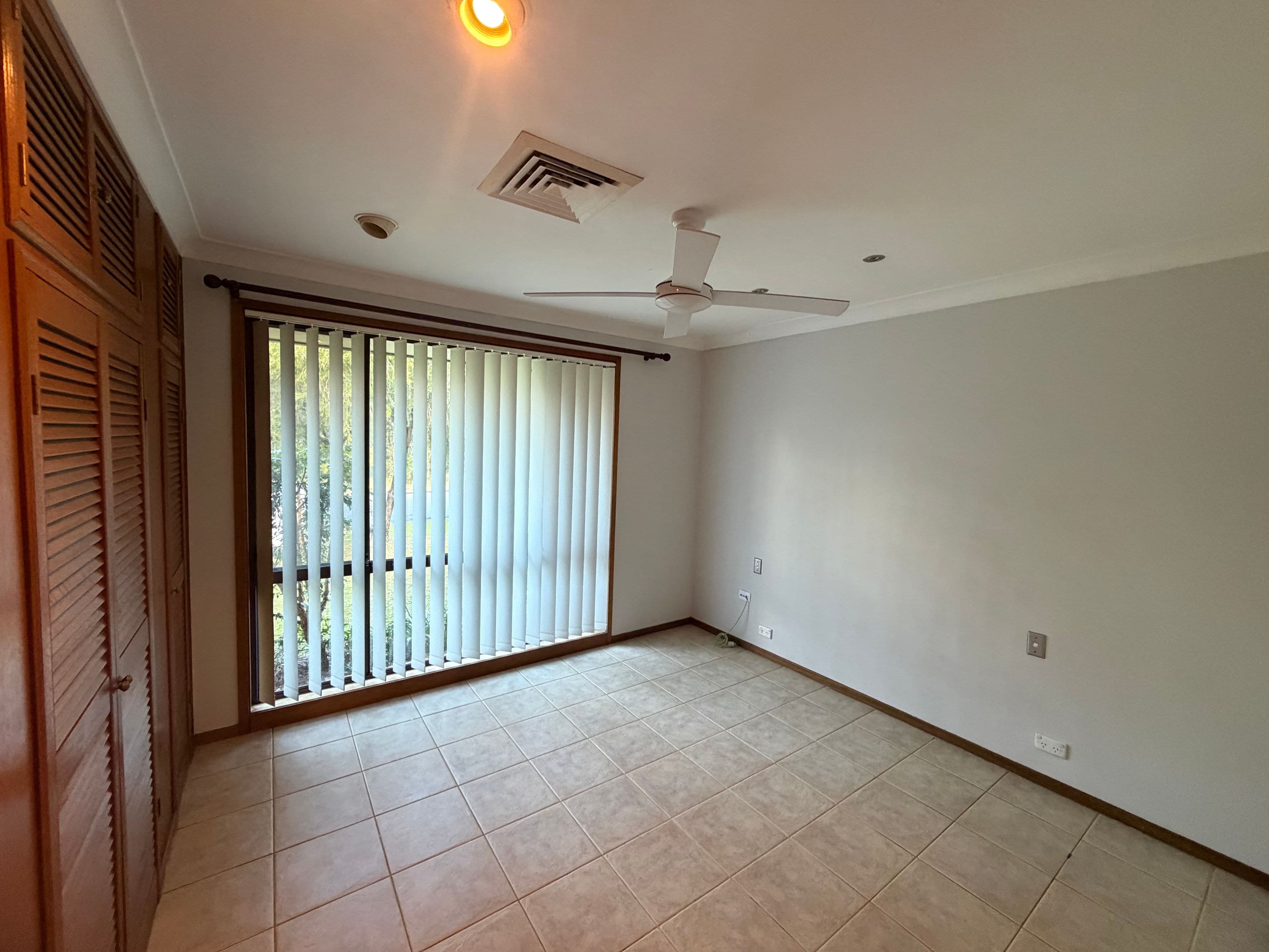 48 Ironside Avenue, St Helens Park NSW 2560, St Helens Park - Thumbnail 5